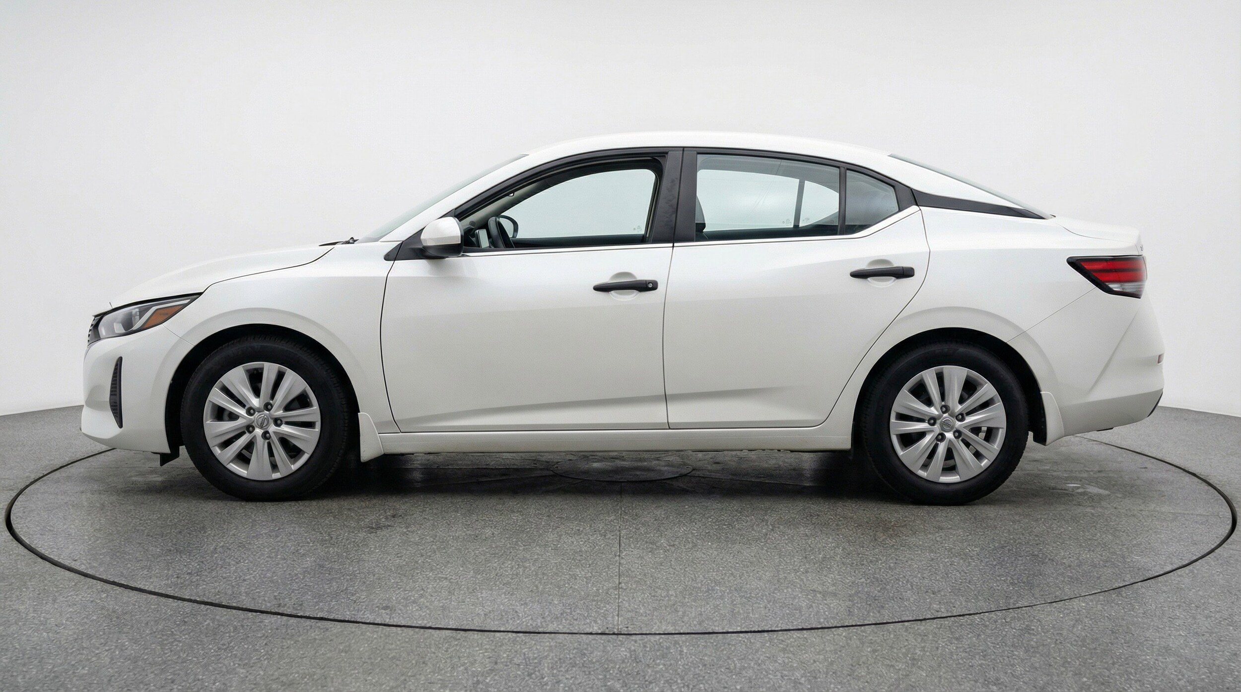 Thumbnail: 2025 Nissan Sentra - 5