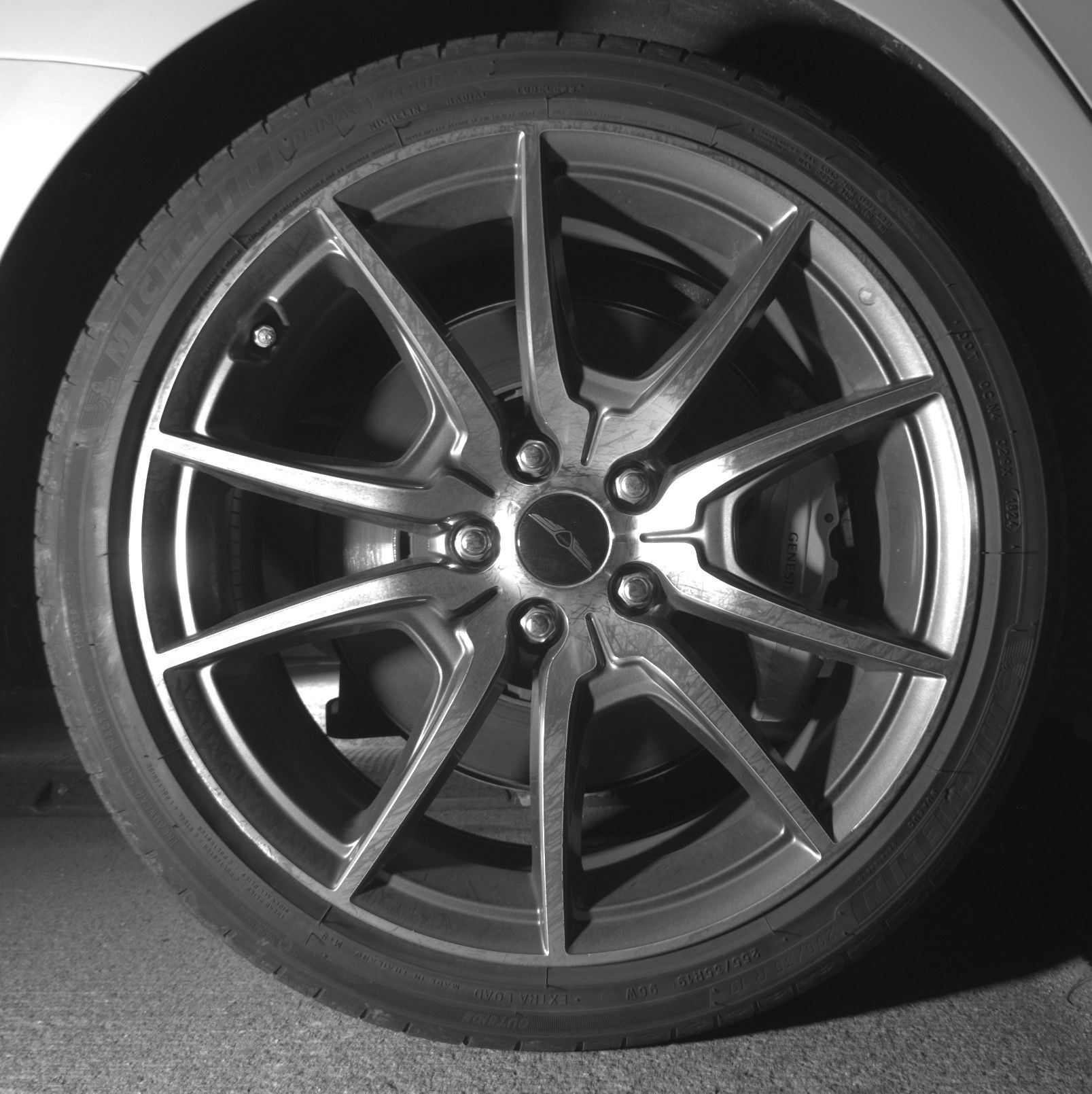 Thumbnail: 2025 Genesis G70 - 12