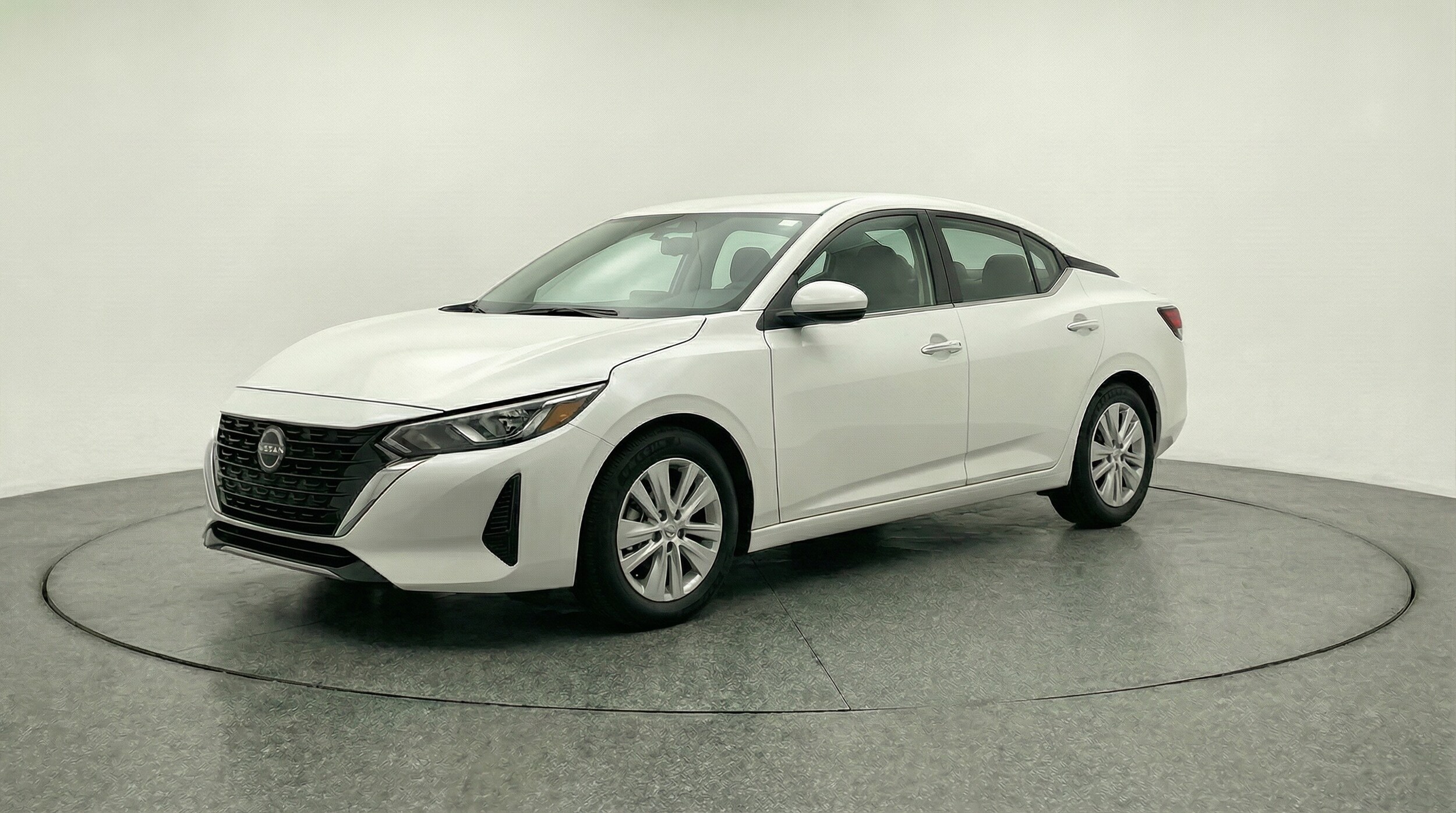 Thumbnail: 2025 Nissan Sentra - 3