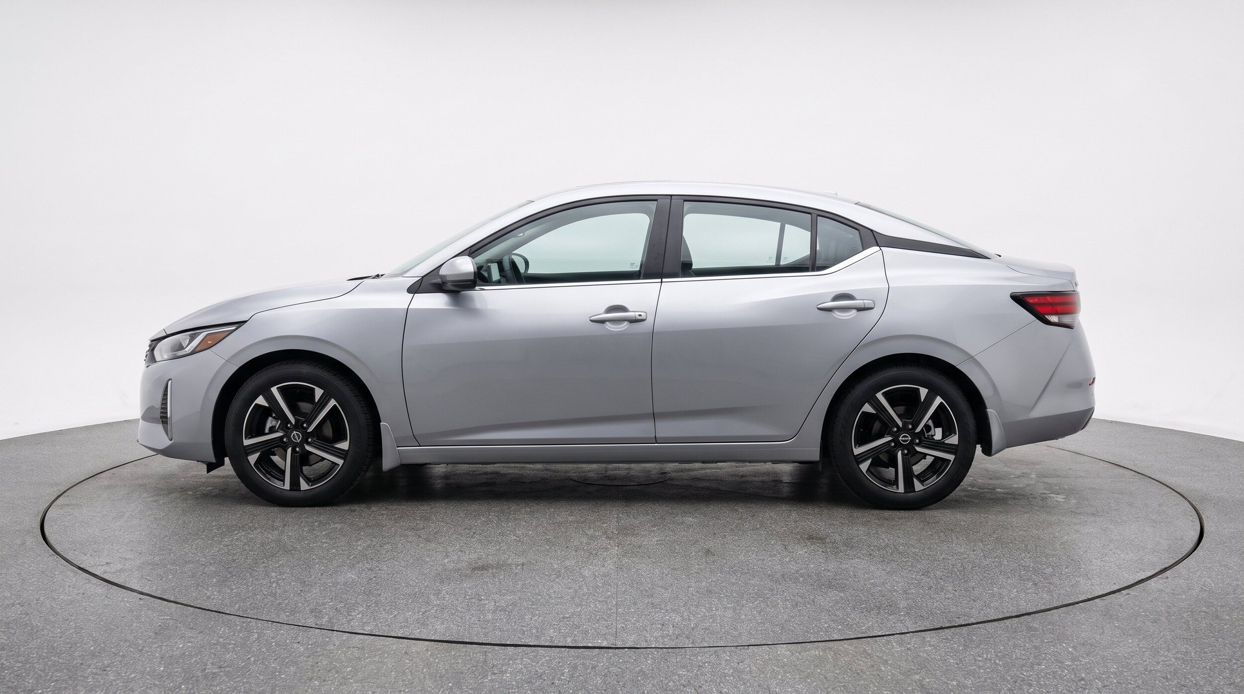 Thumbnail: 2025 Nissan Sentra - 5