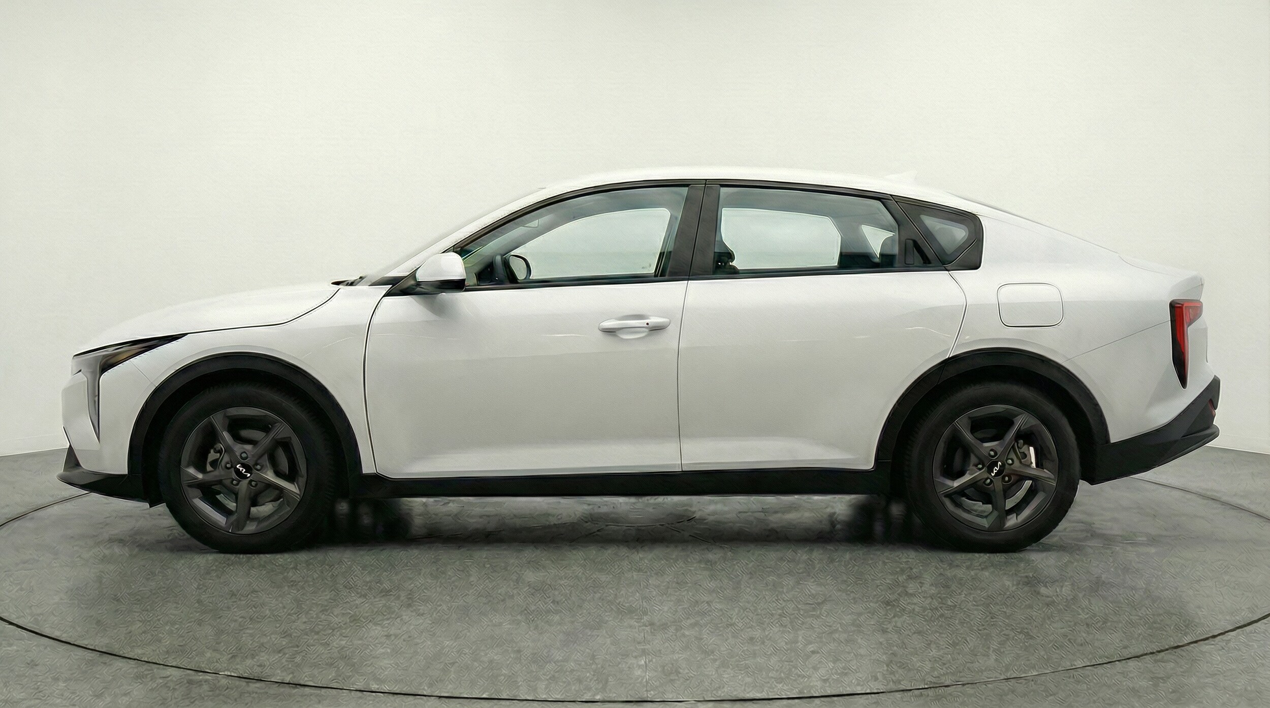 Thumbnail: 2025 Kia K4 - 4