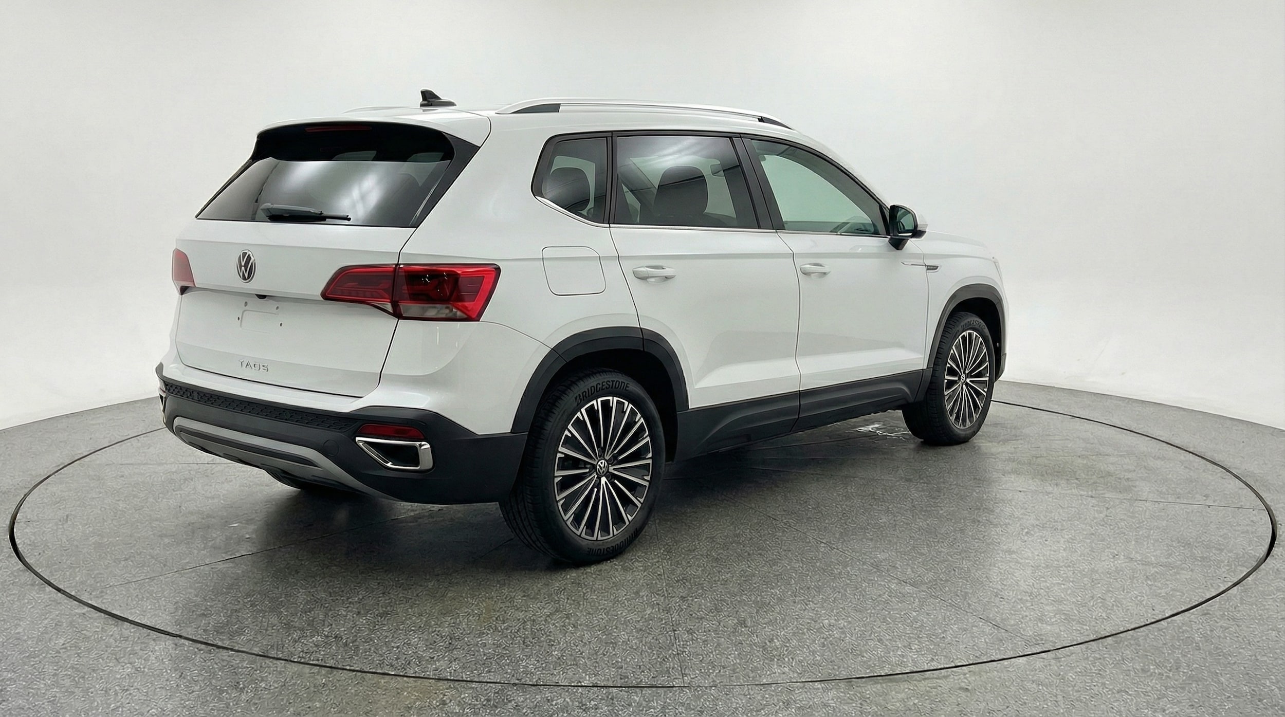 Thumbnail: 2025 Volkswagen Taos - 7