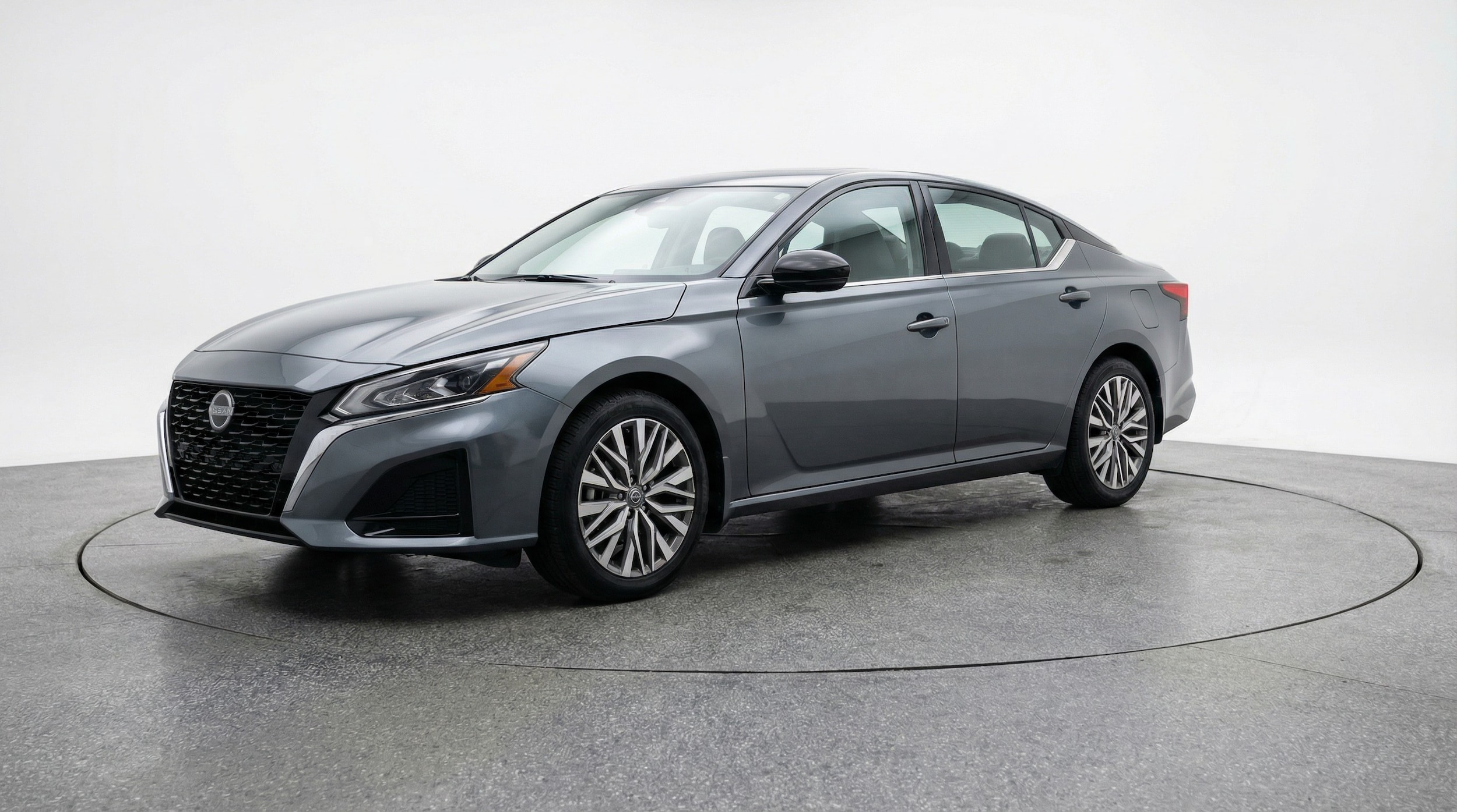 Thumbnail: 2025 Nissan Altima - 3