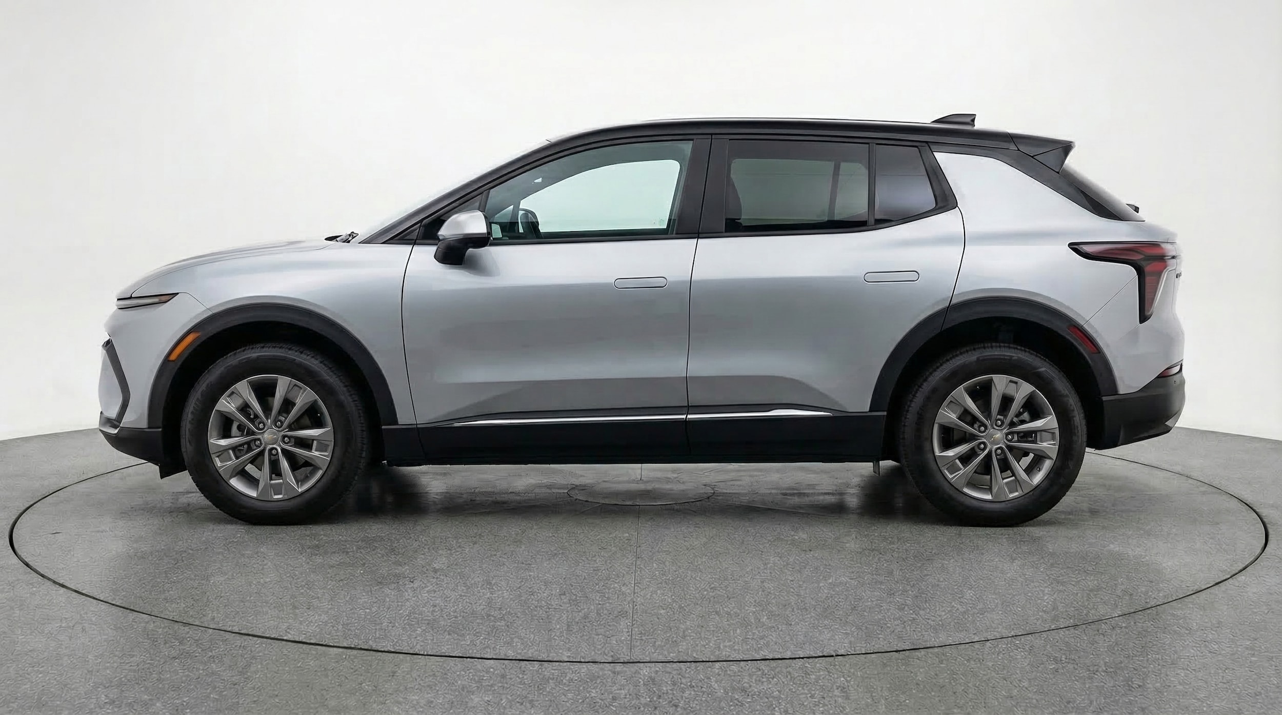 Thumbnail: 2025 Chevrolet Equinox - 4