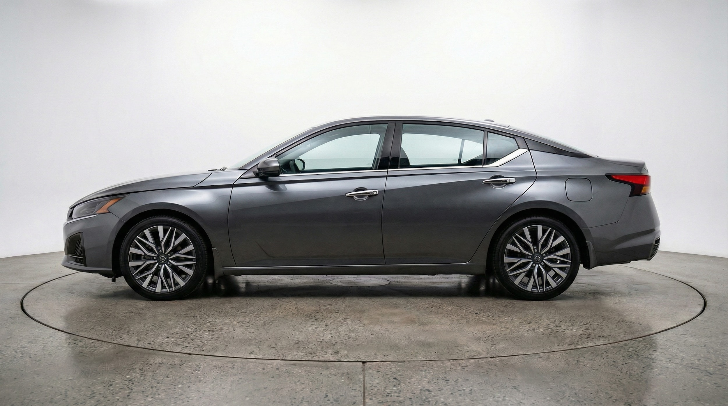 Thumbnail: 2025 Nissan Altima - 4