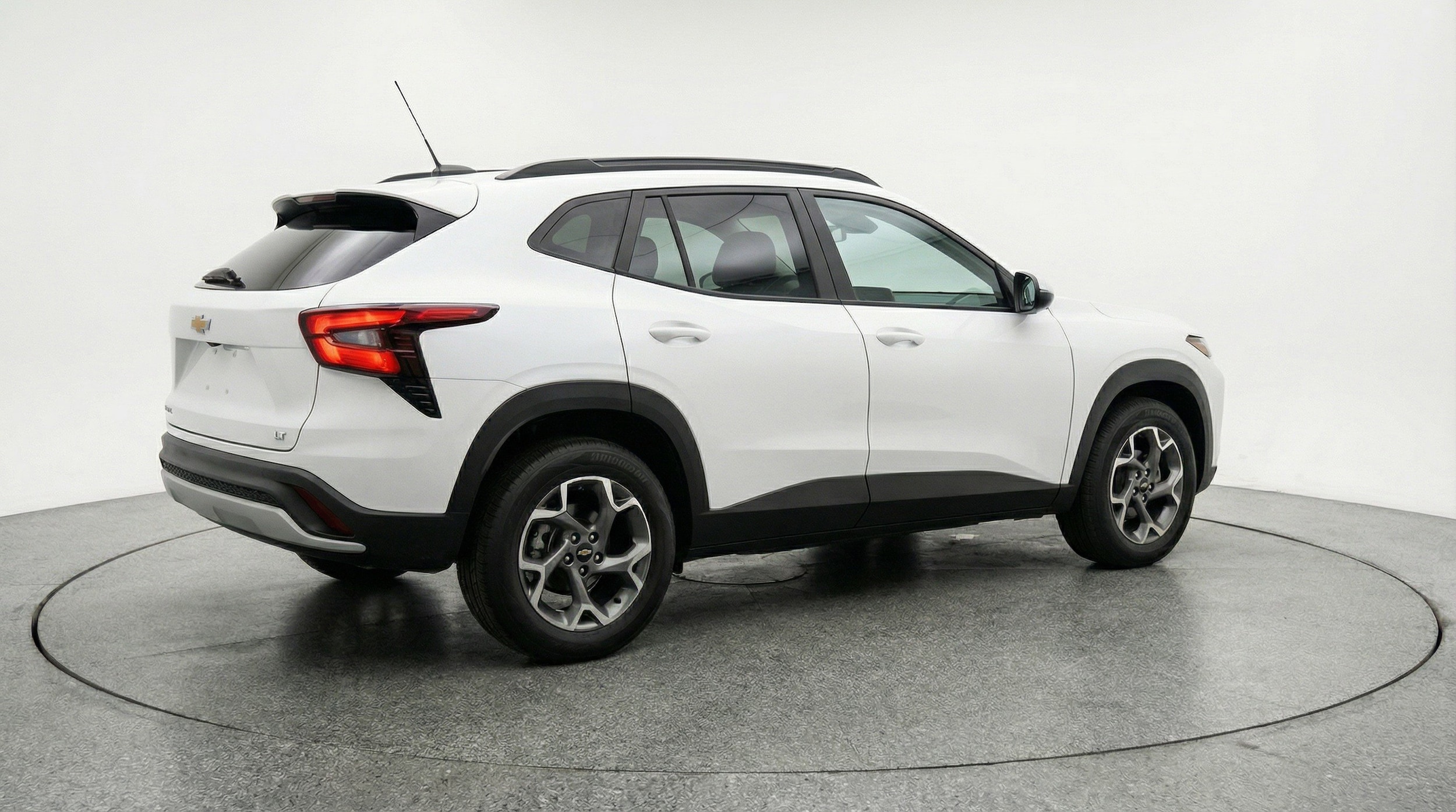 Thumbnail: 2025 Chevrolet Trax - 9