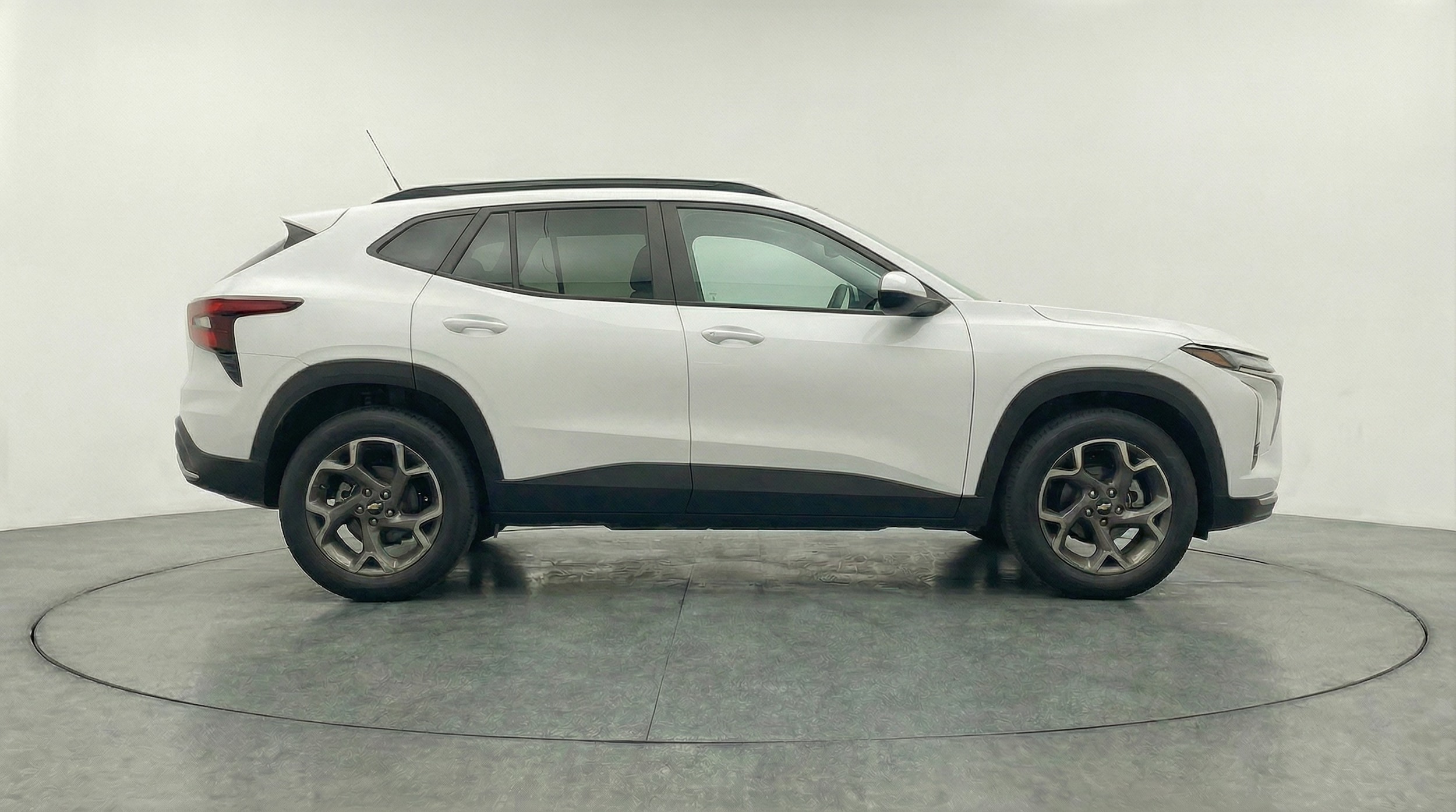 Thumbnail: 2025 Chevrolet Trax - 8