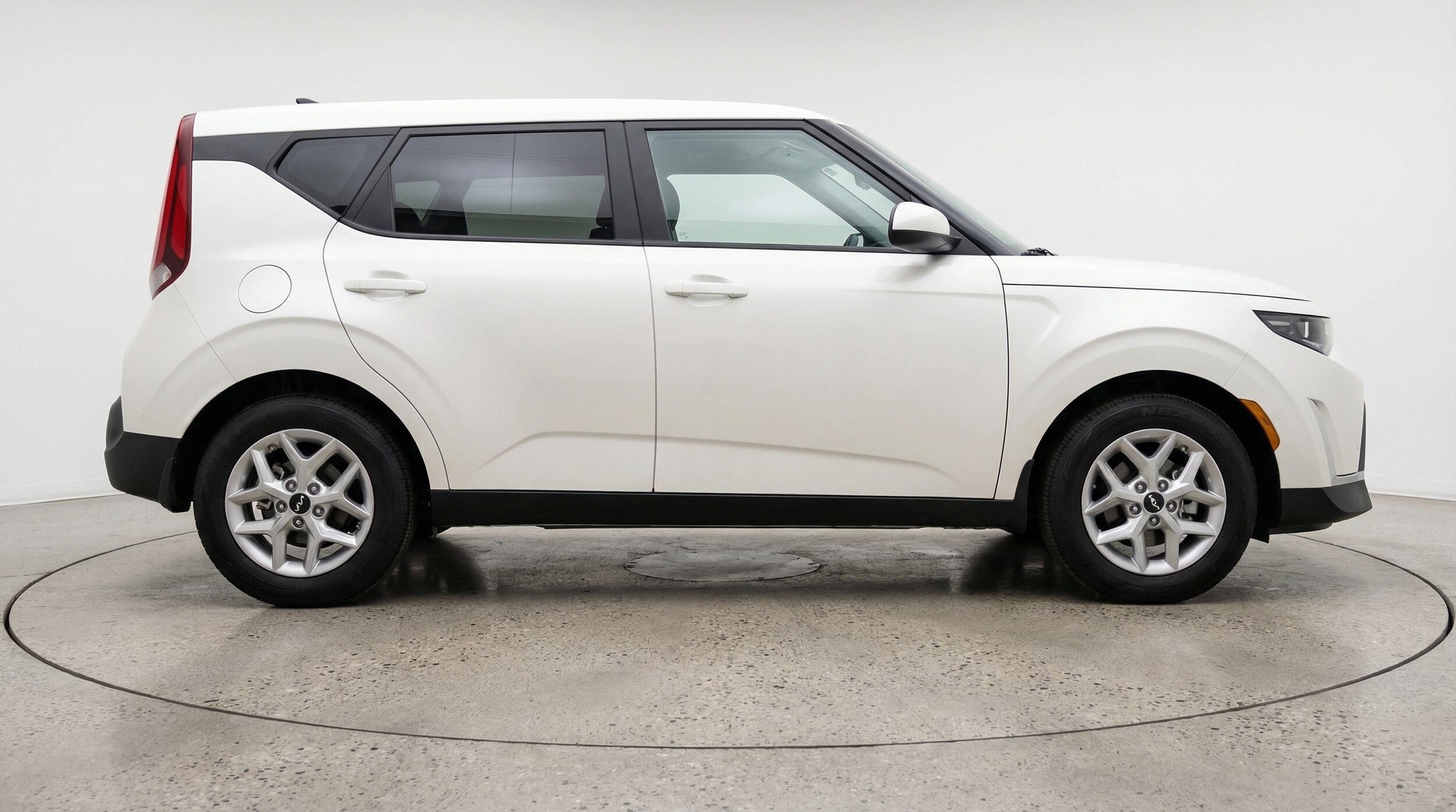 Thumbnail: 2025 Kia Soul - 8