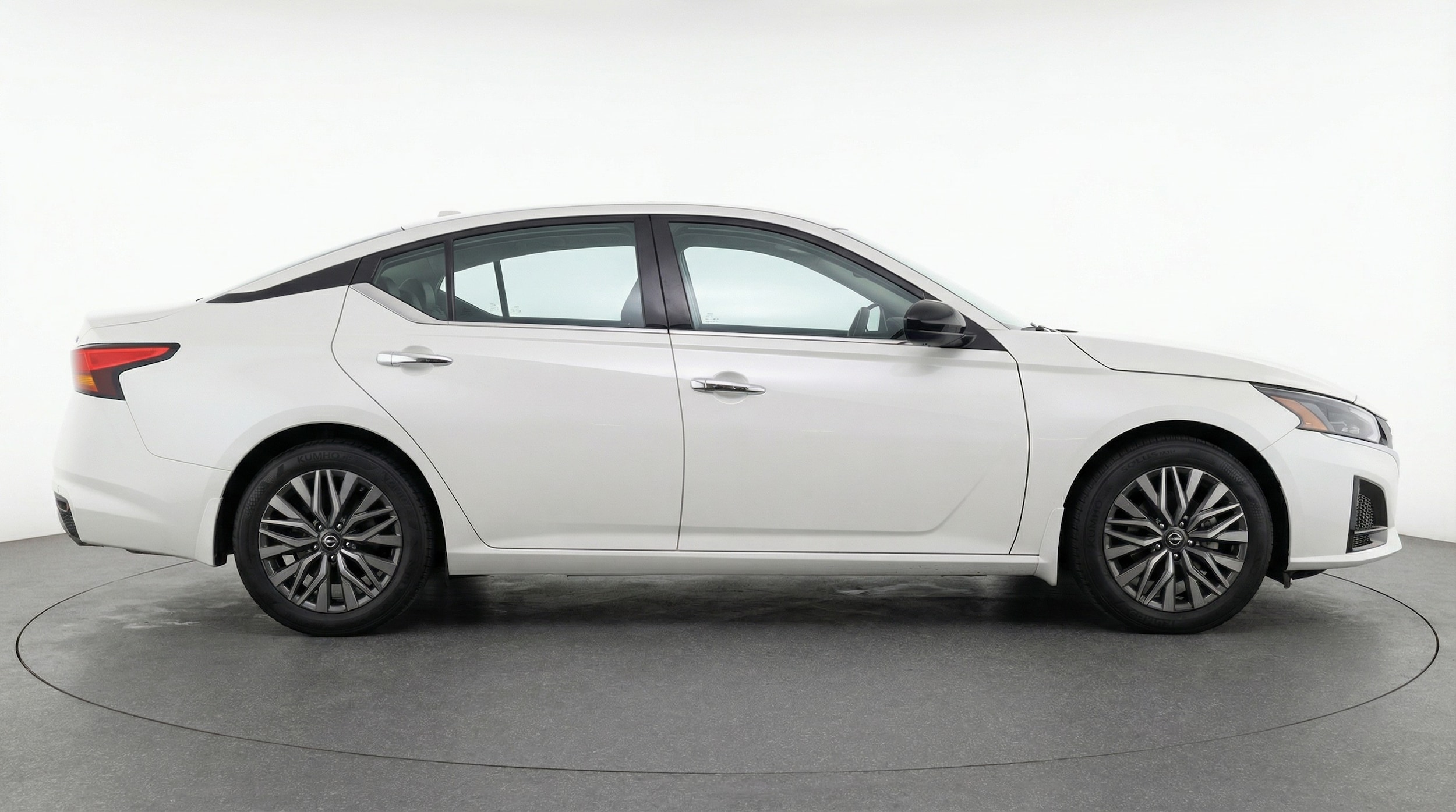 Thumbnail: 2025 Nissan Altima - 8