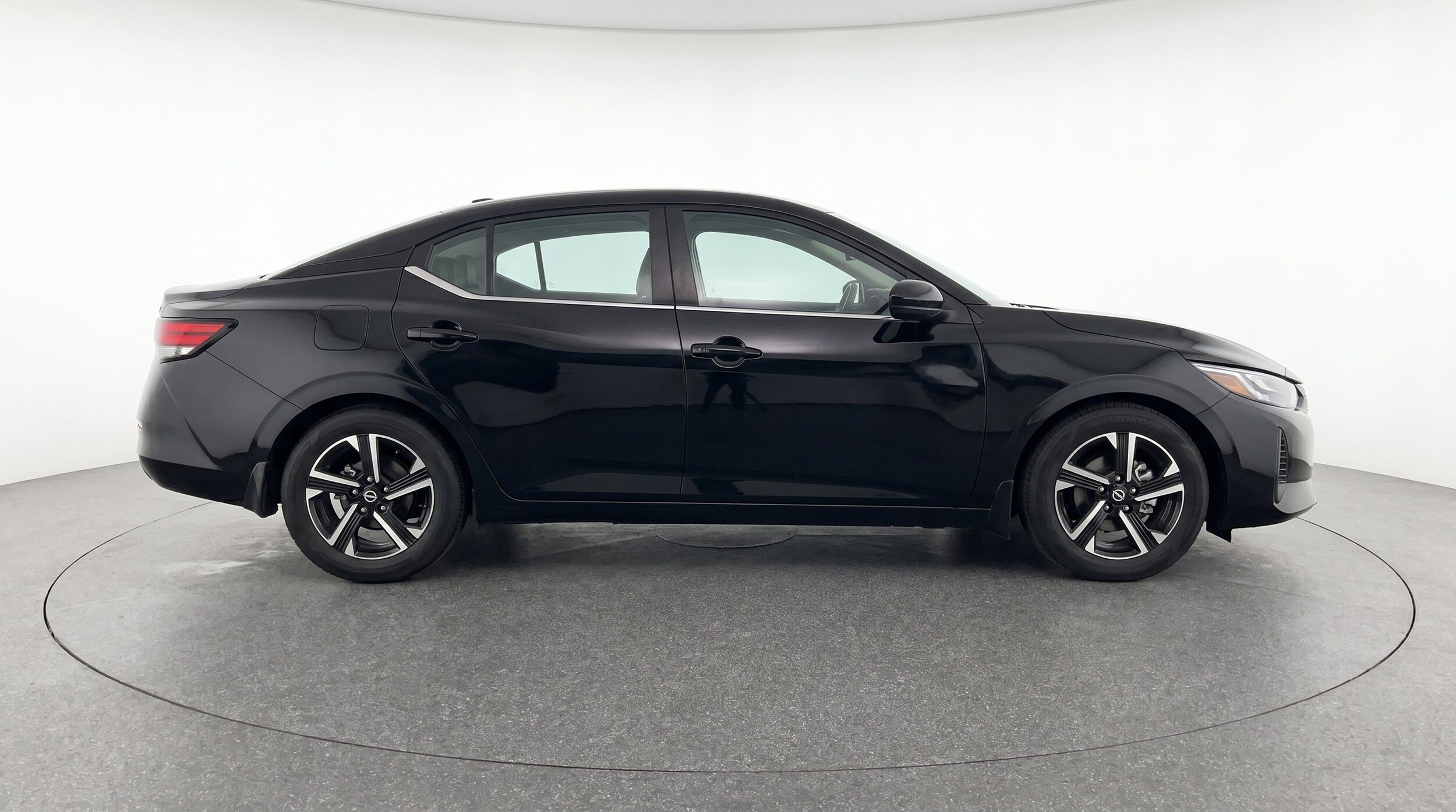 Thumbnail: 2025 Nissan Sentra - 11