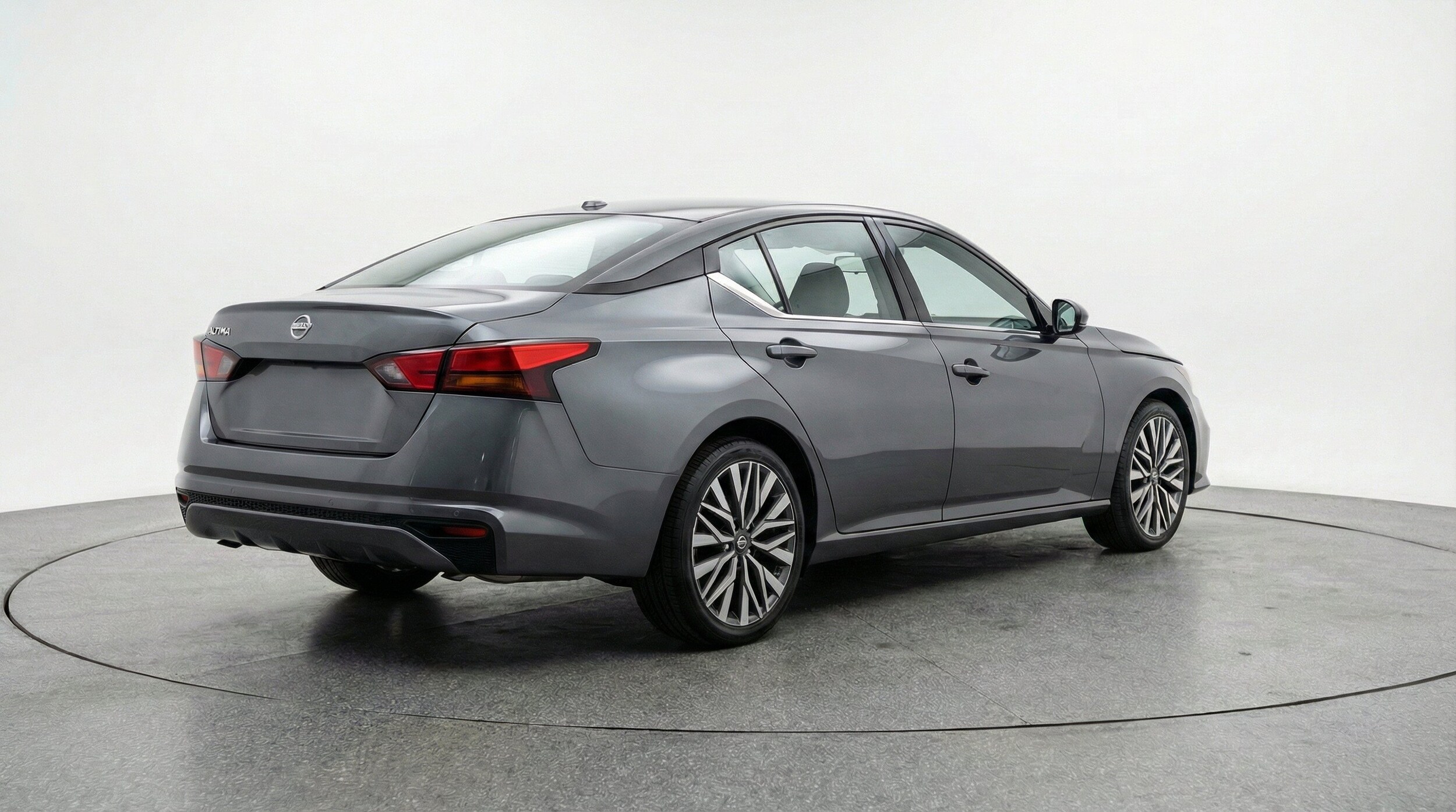 Thumbnail: 2025 Nissan Altima - 9