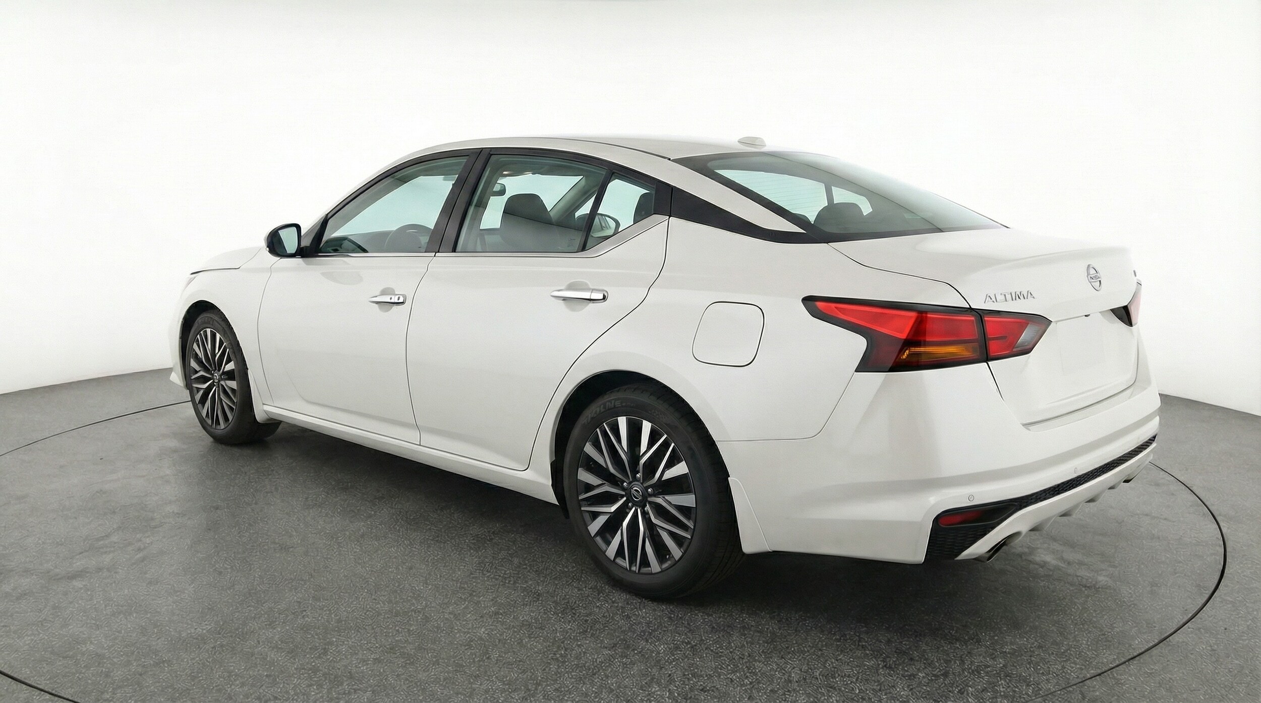 Thumbnail: 2025 Nissan Altima - 5