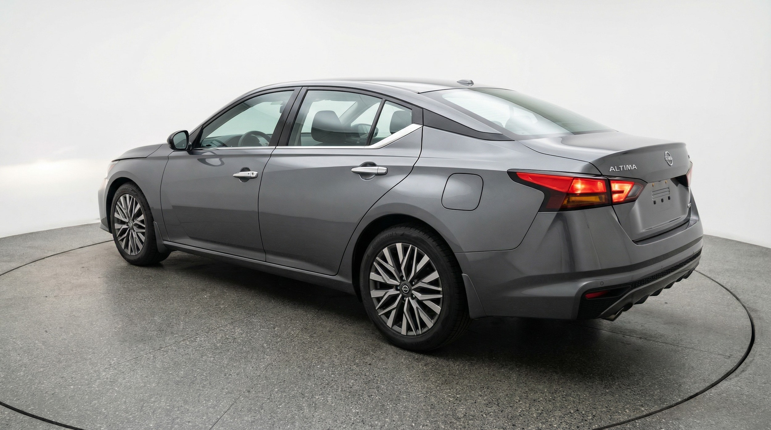 Thumbnail: 2025 Nissan Altima - 5