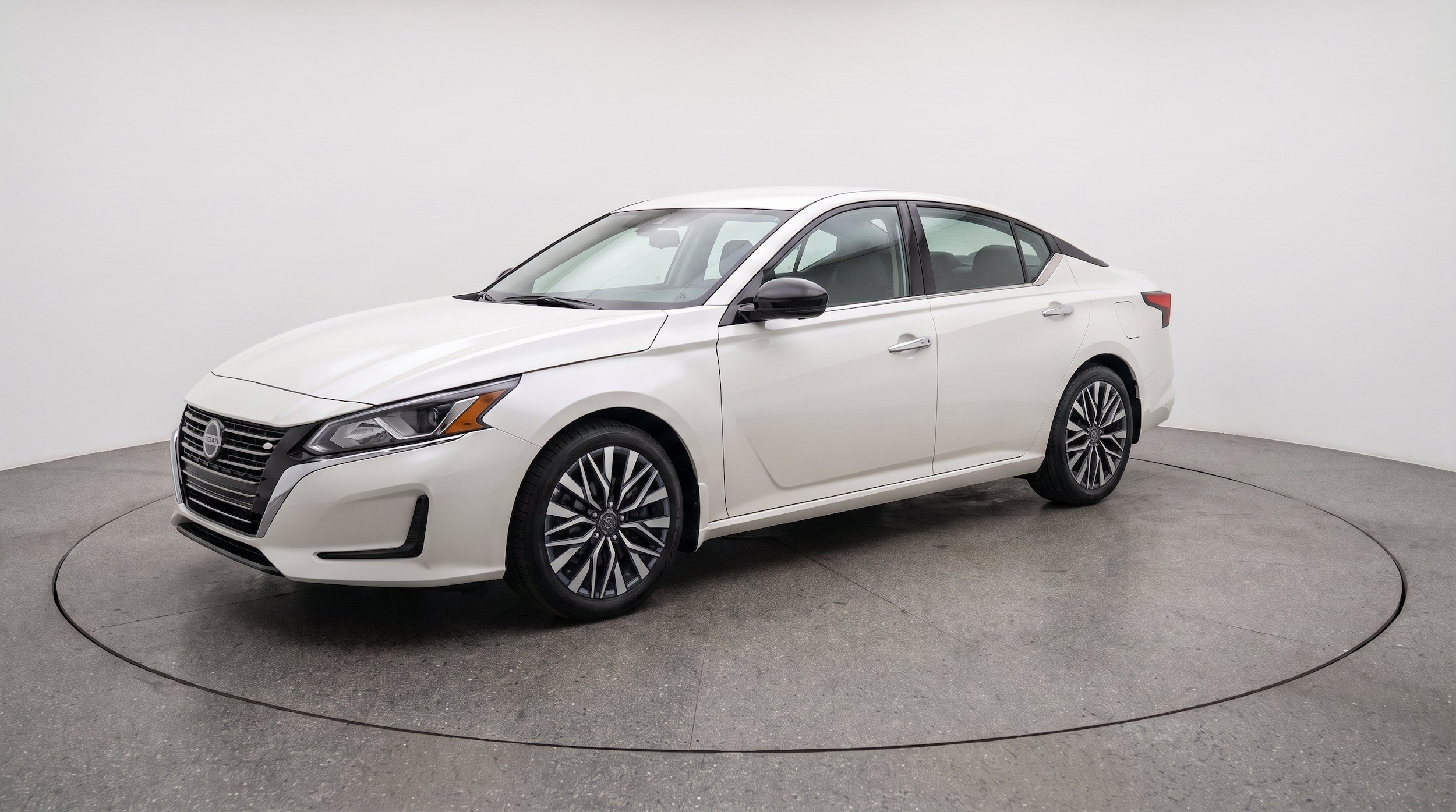 Thumbnail: 2025 Nissan Altima - 3