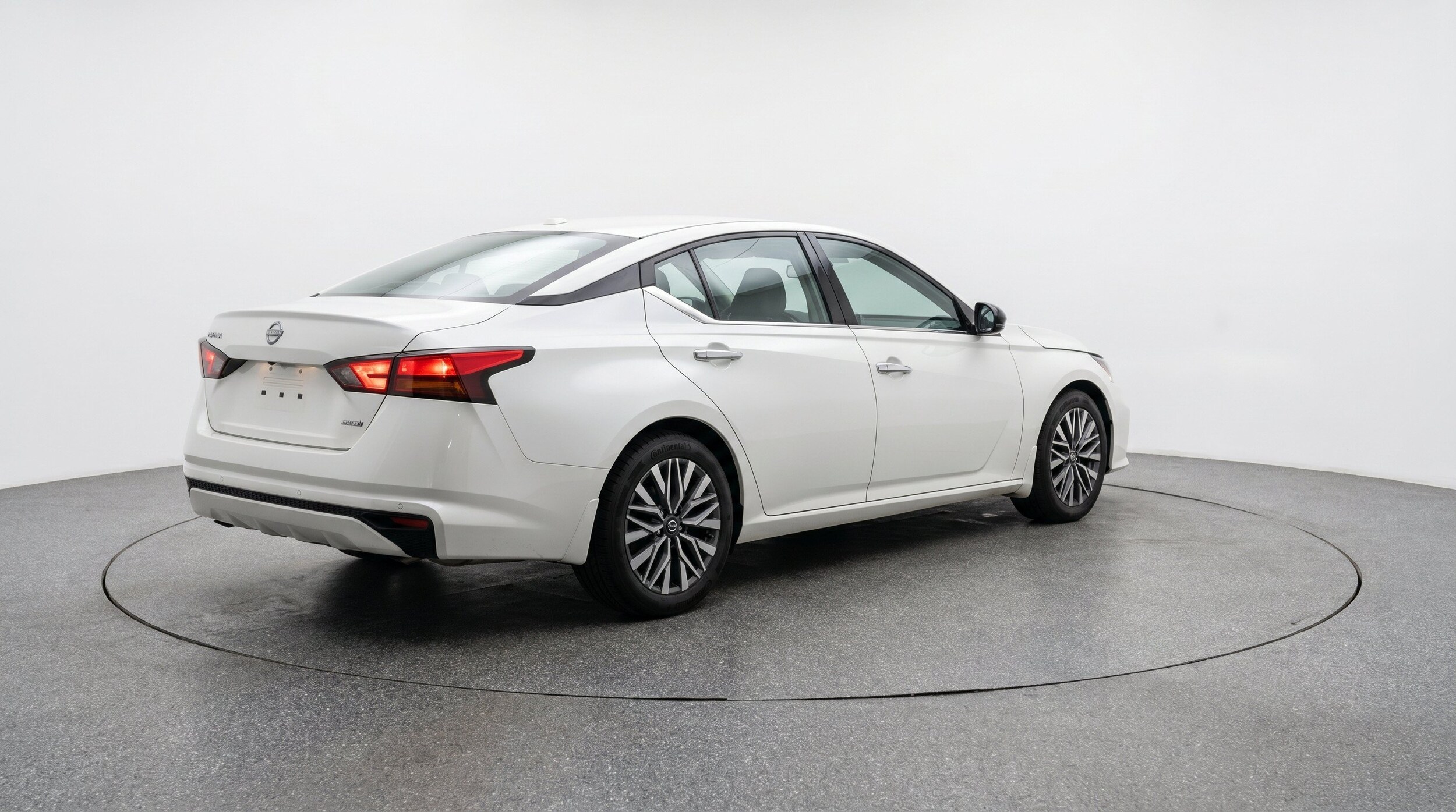 Thumbnail: 2025 Nissan Altima - 9