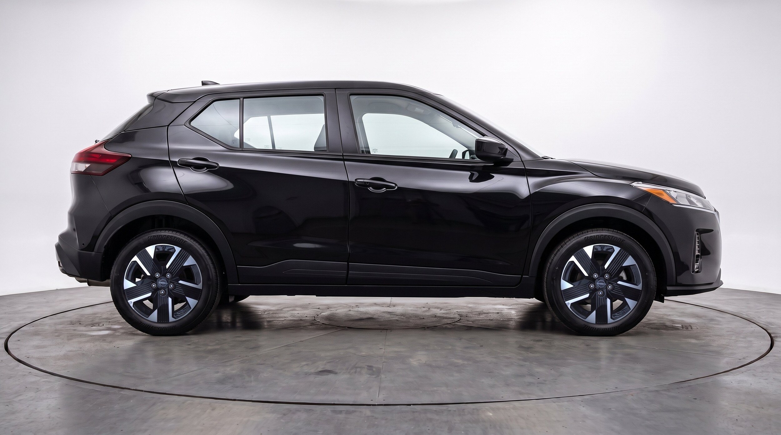 Thumbnail: 2026 Nissan Kicks - 11
