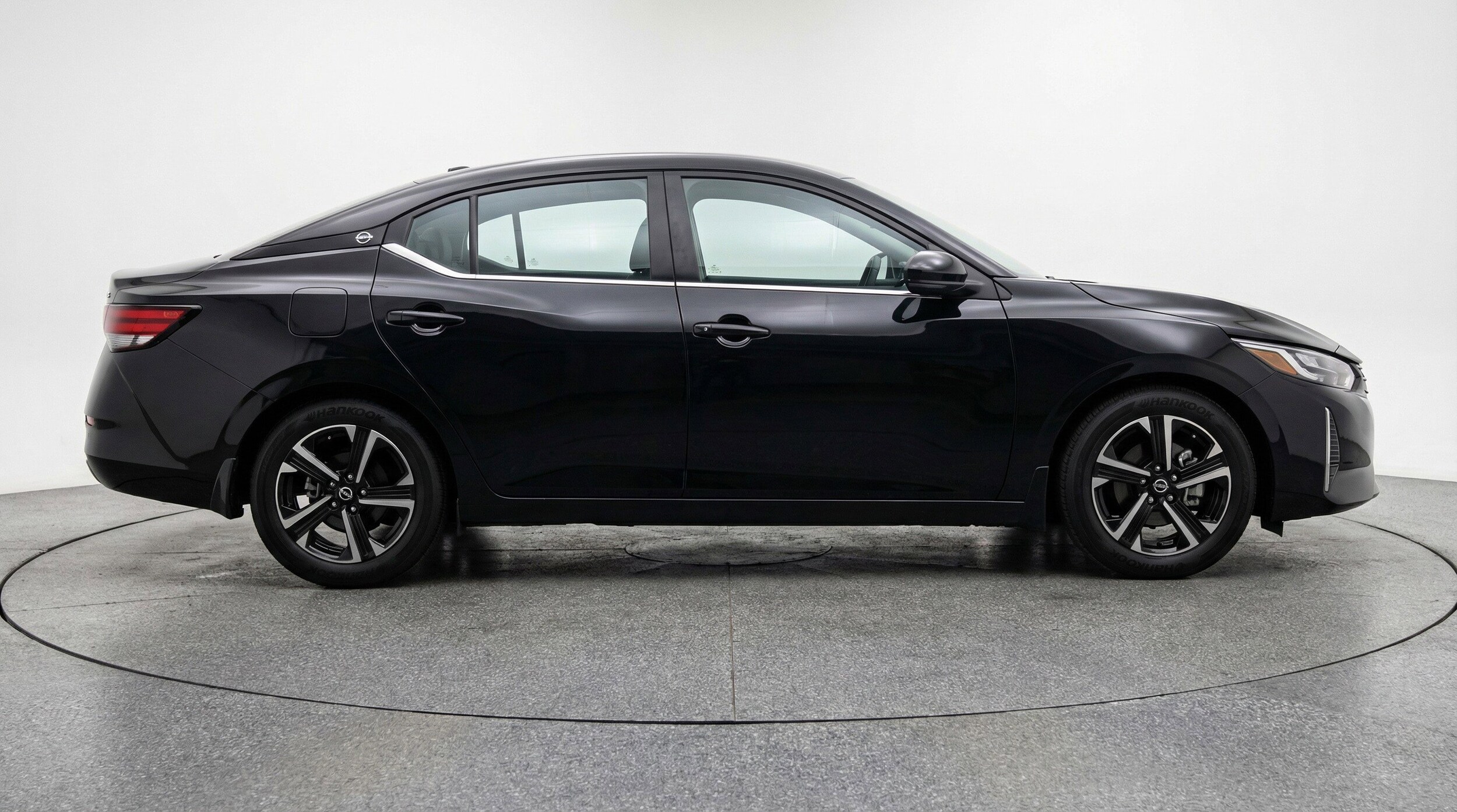 Thumbnail: 2025 Nissan Sentra - 11