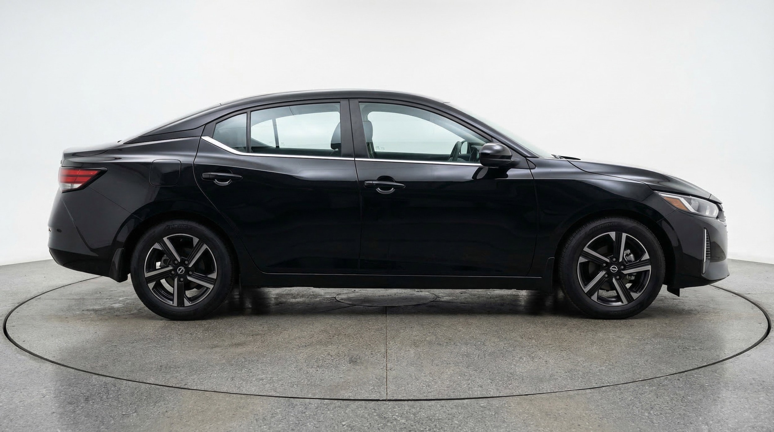 Thumbnail: 2025 Nissan Sentra - 11