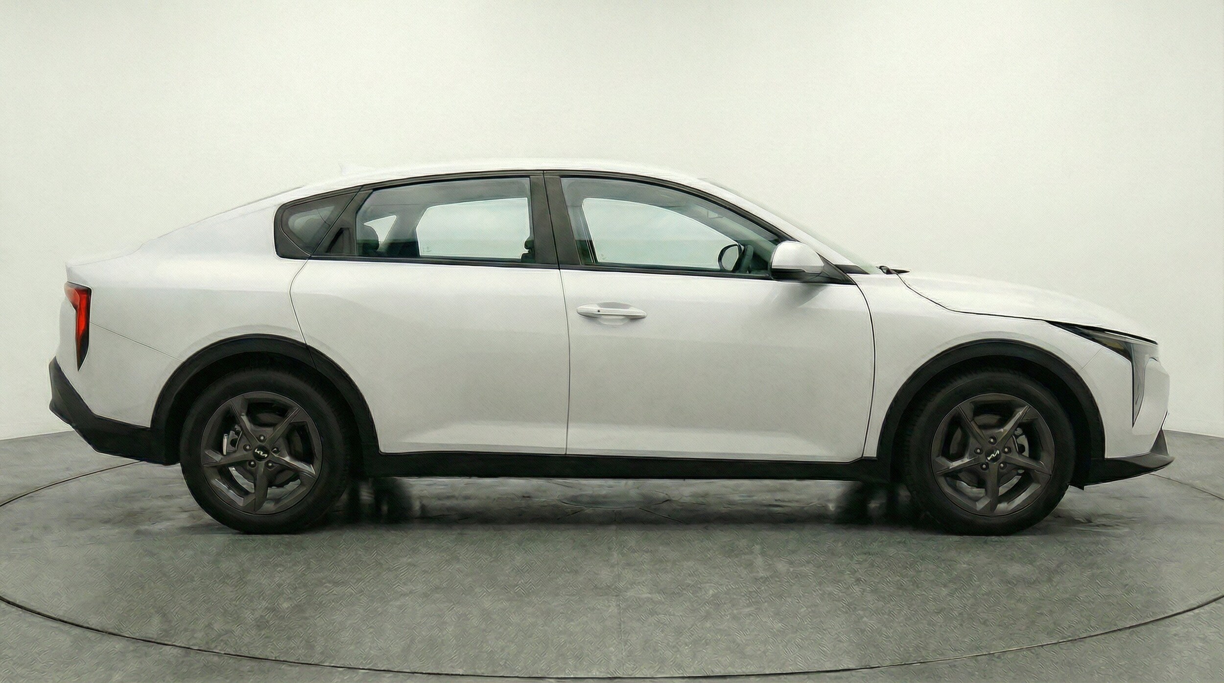 Thumbnail: 2025 Kia K4 - 10