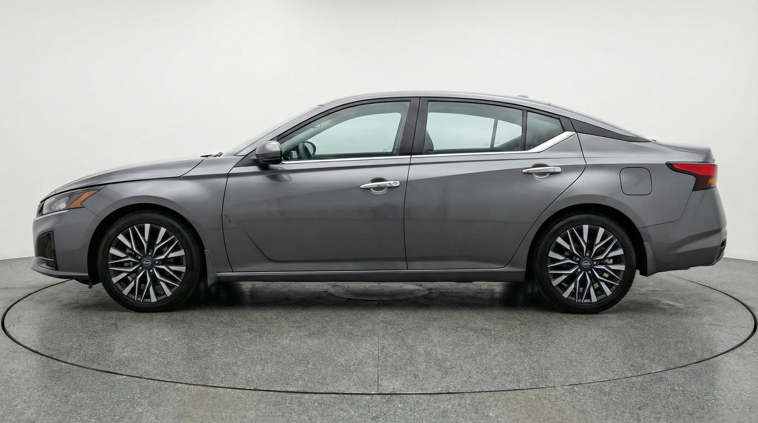 Thumbnail: 2025 Nissan Altima - 4