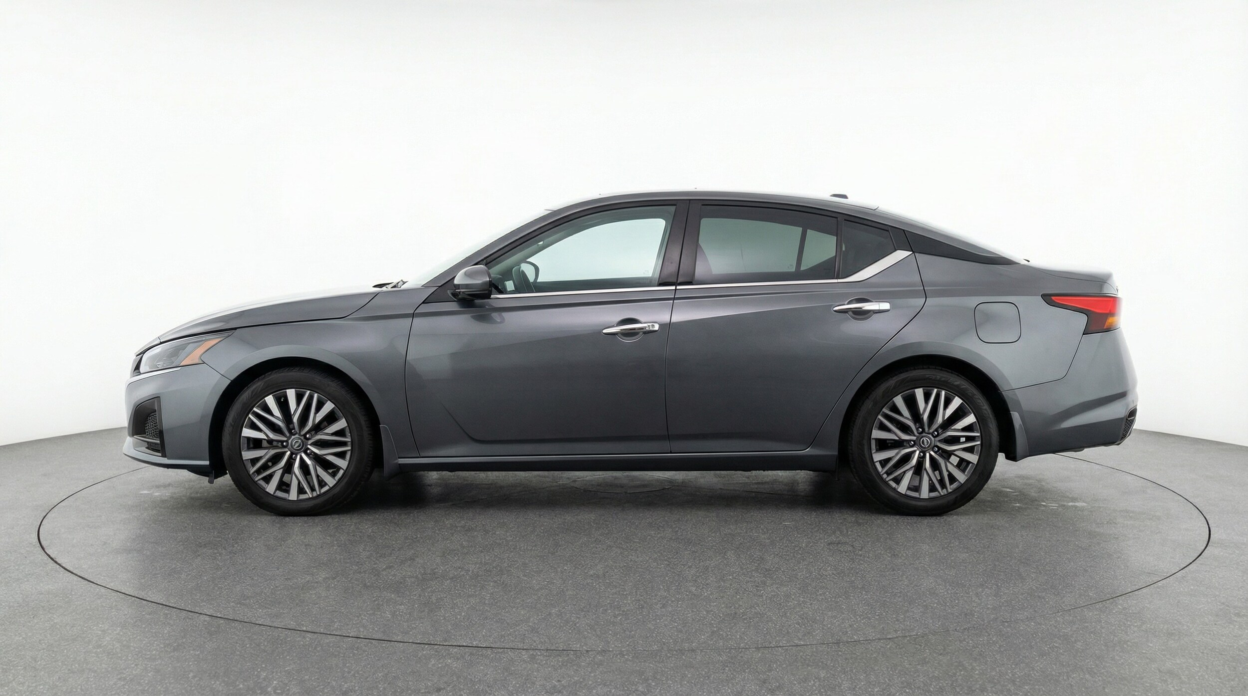 Thumbnail: 2025 Nissan Altima - 4