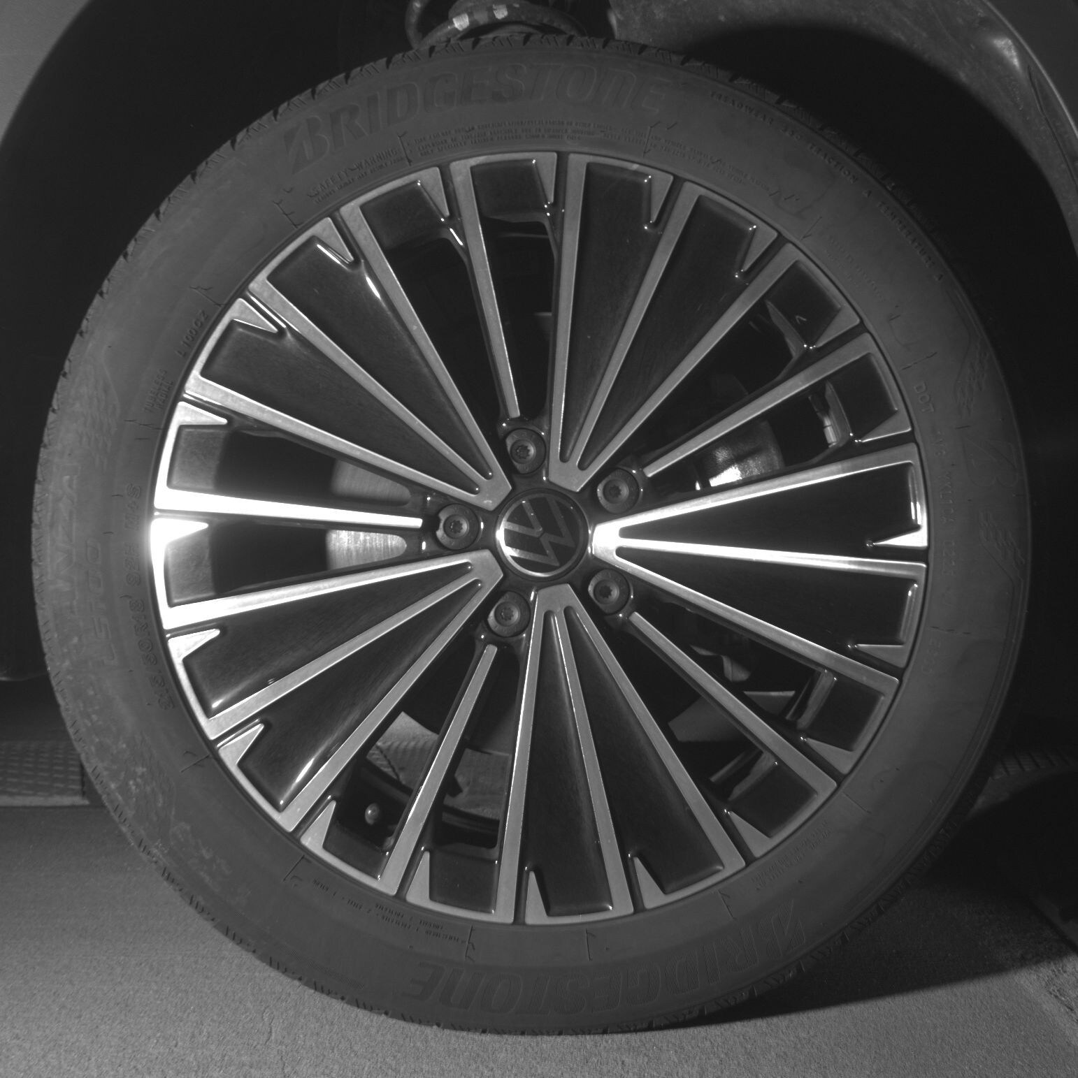 Thumbnail: 2025 Volkswagen Taos - 10