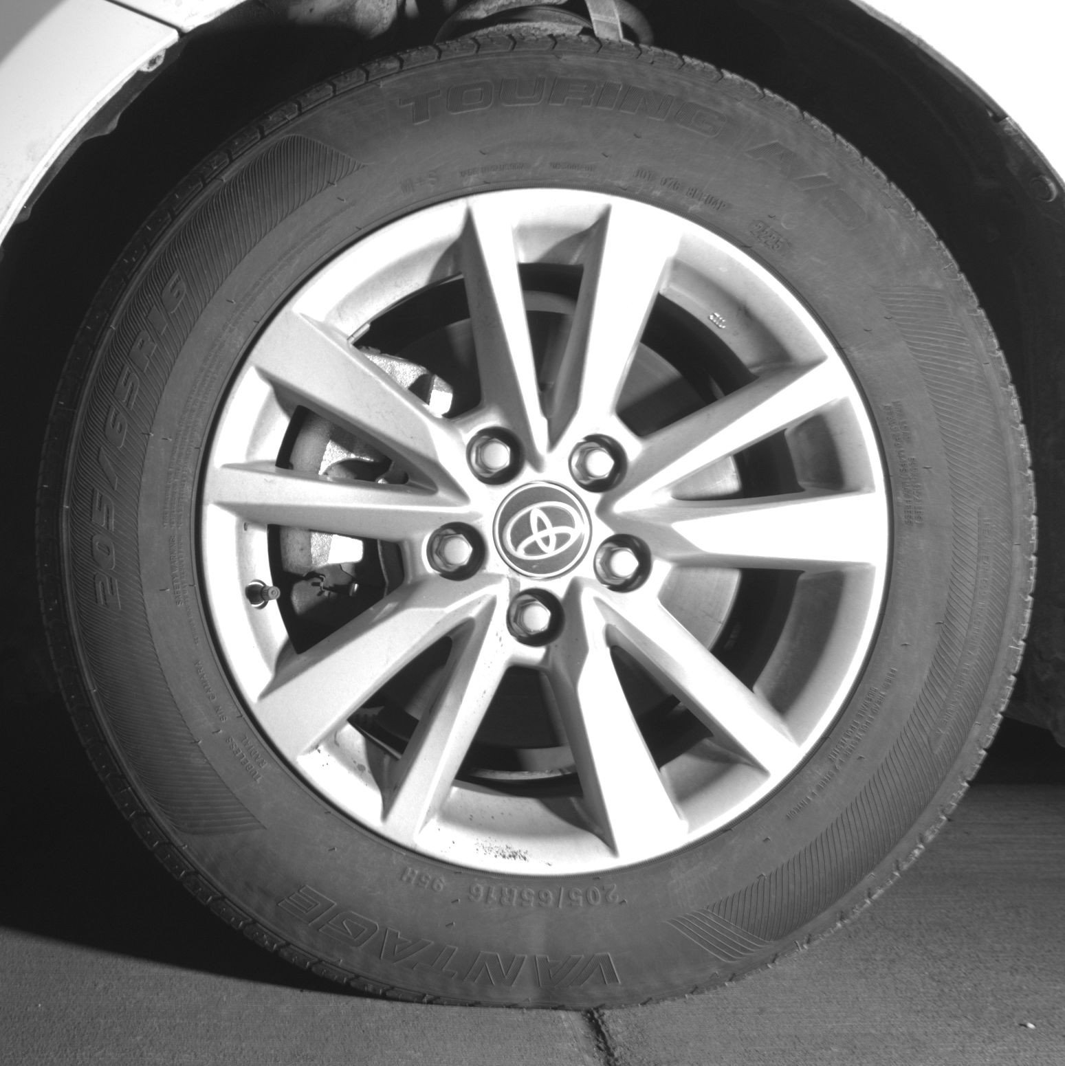 Thumbnail: 2025 Toyota Camry - 12