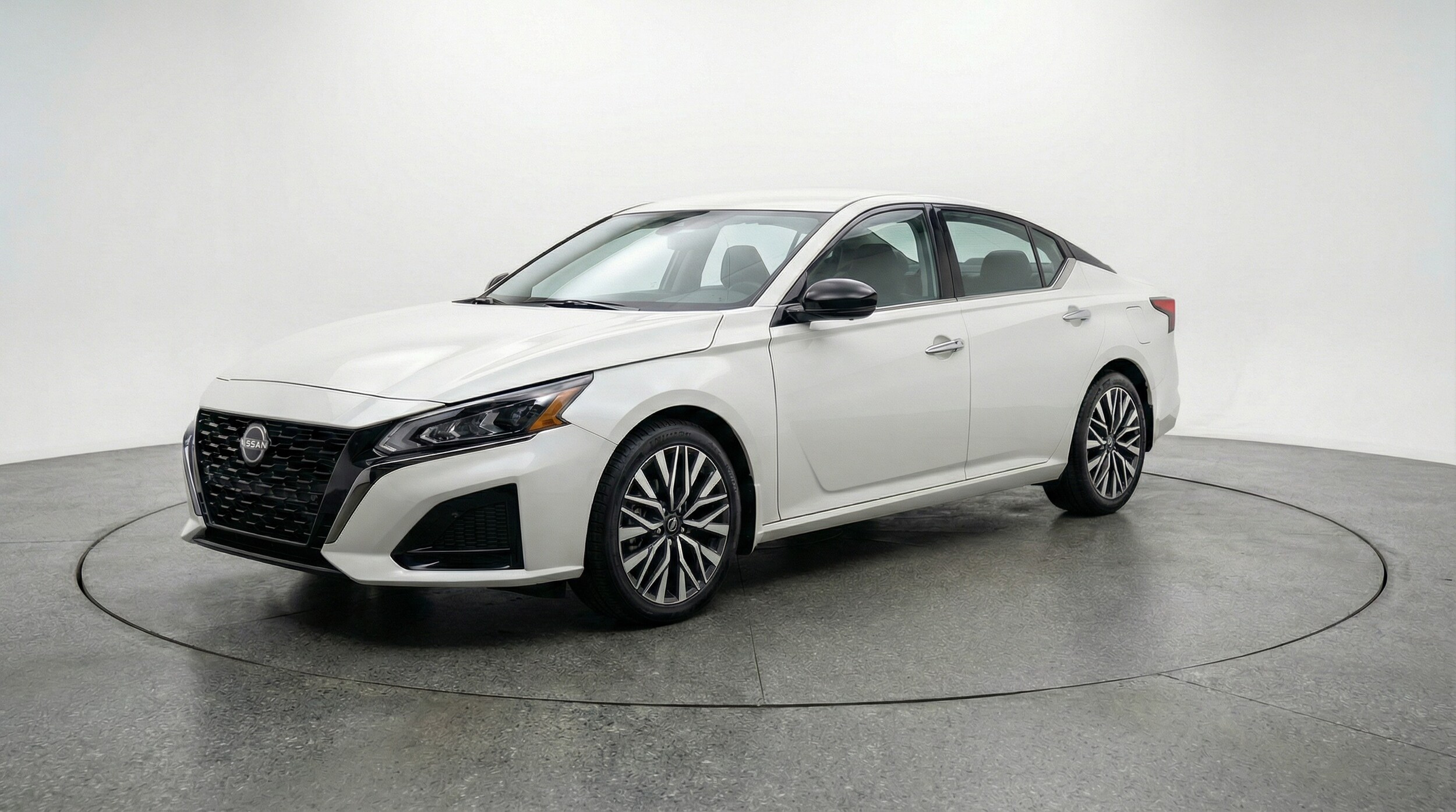 Thumbnail: 2025 Nissan Altima - 3