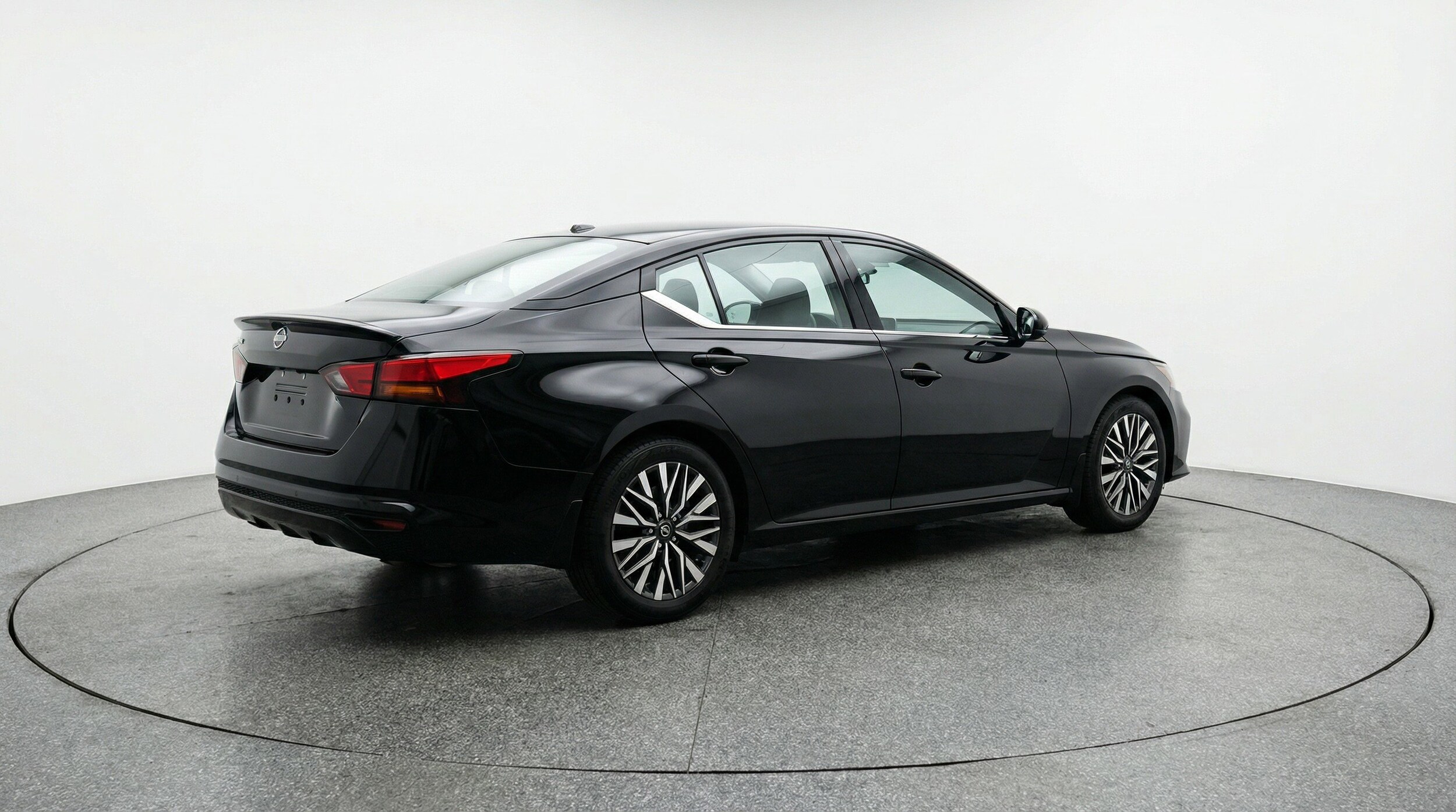 Thumbnail: 2025 Nissan Altima - 9