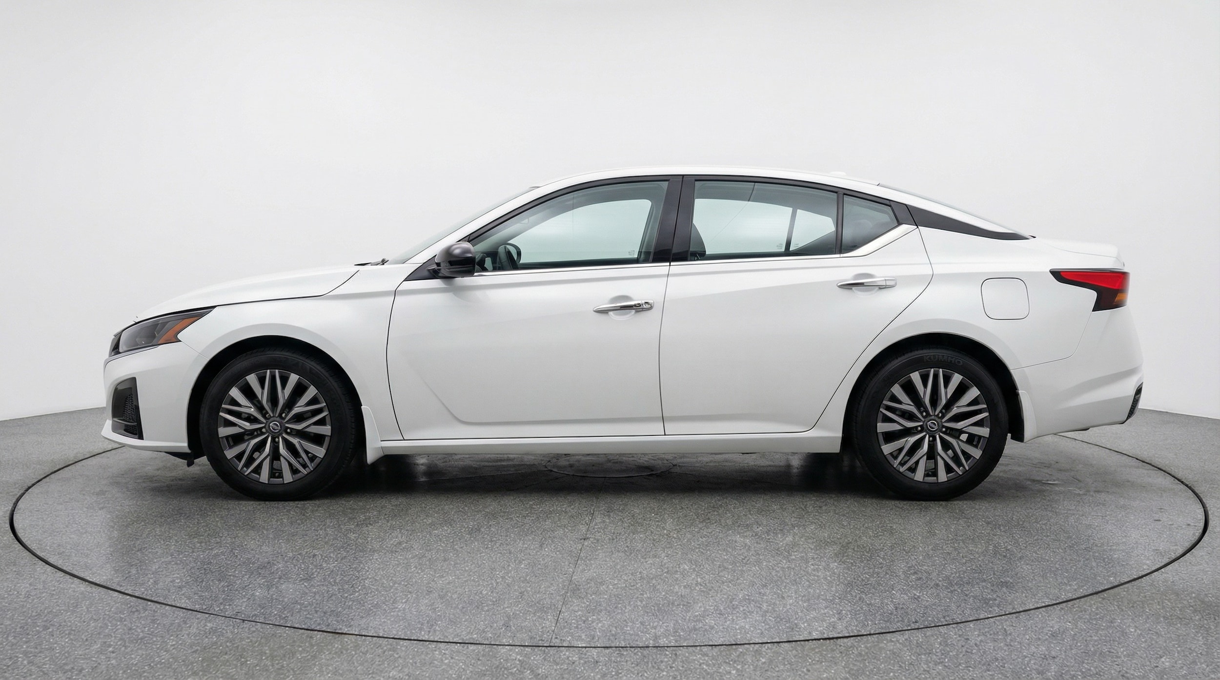 Thumbnail: 2025 Nissan Altima - 4