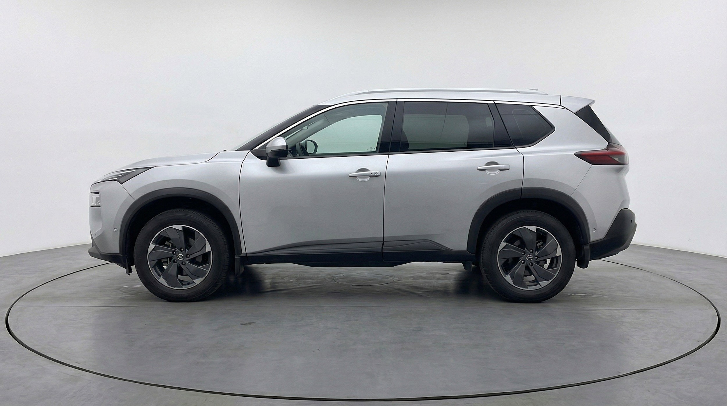 Thumbnail: 2025 Nissan Rogue - 5