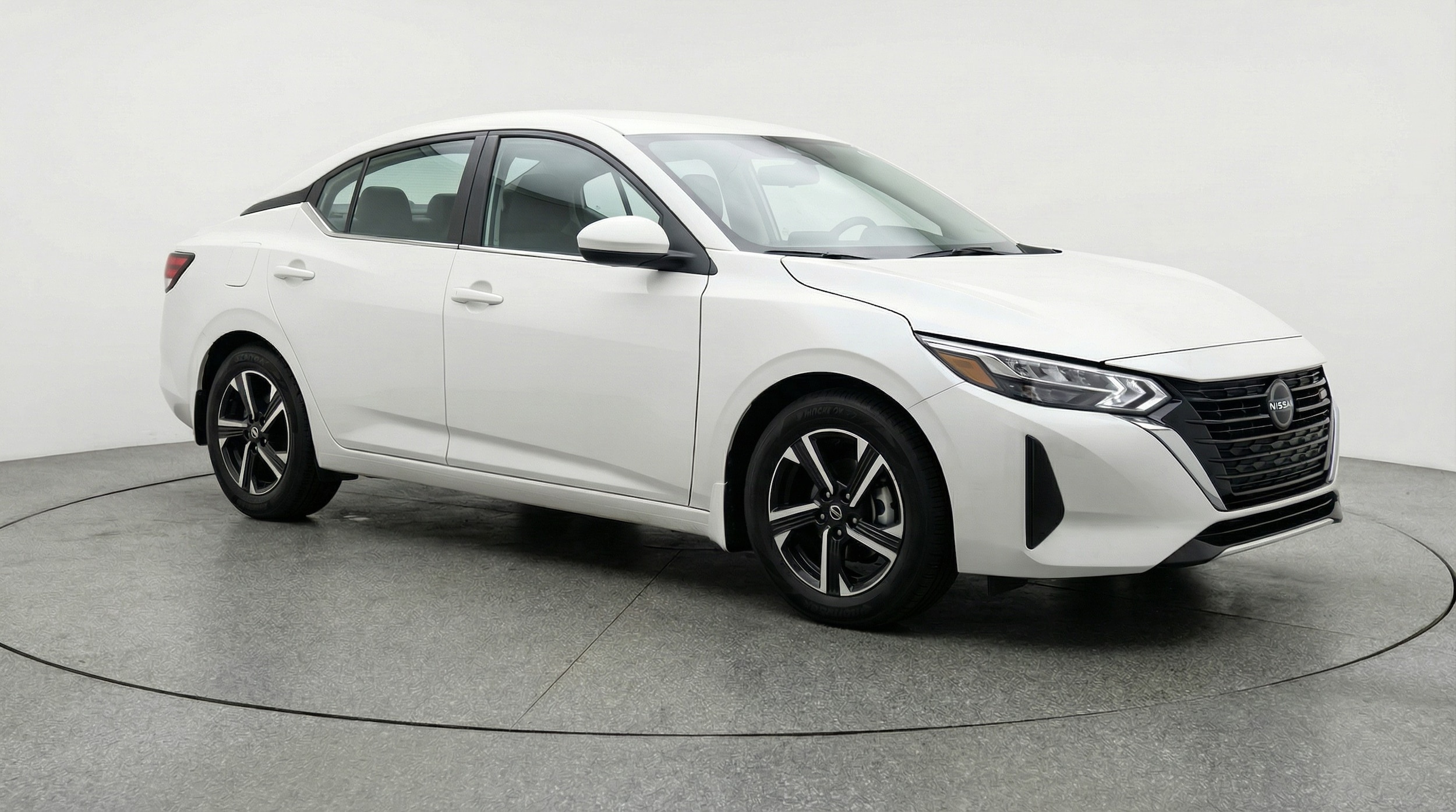 Thumbnail: 2025 Nissan Sentra - 1