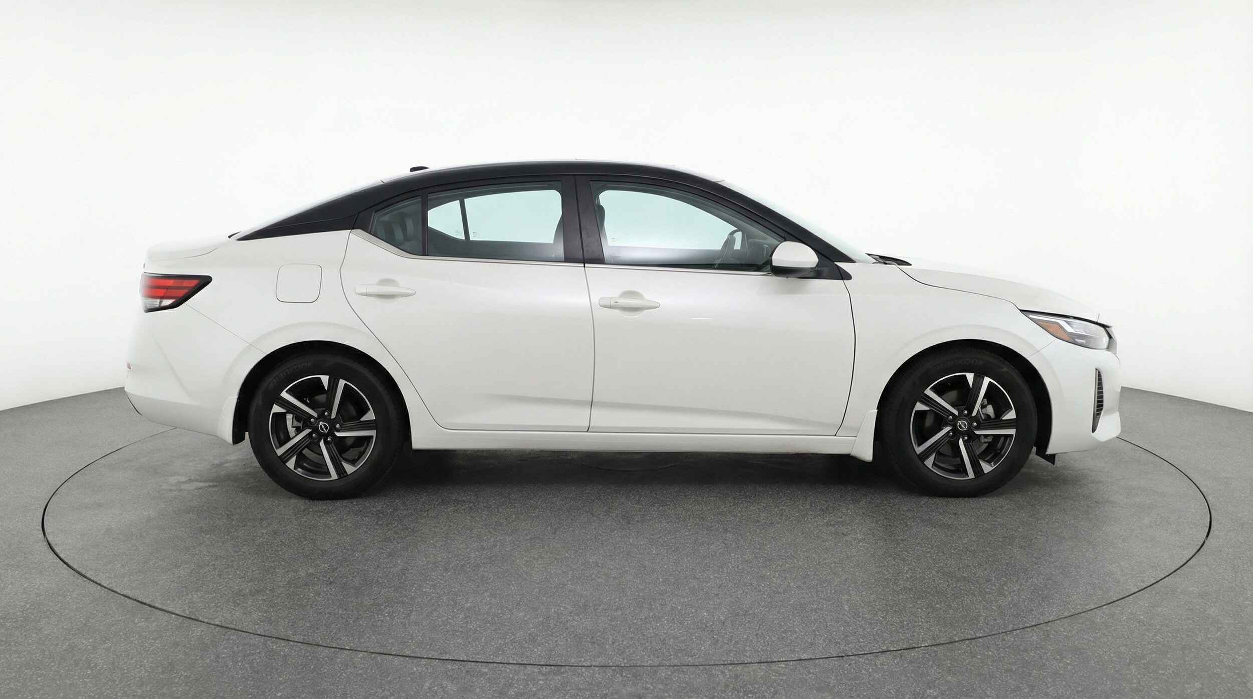 Thumbnail: 2025 Nissan Sentra - 11