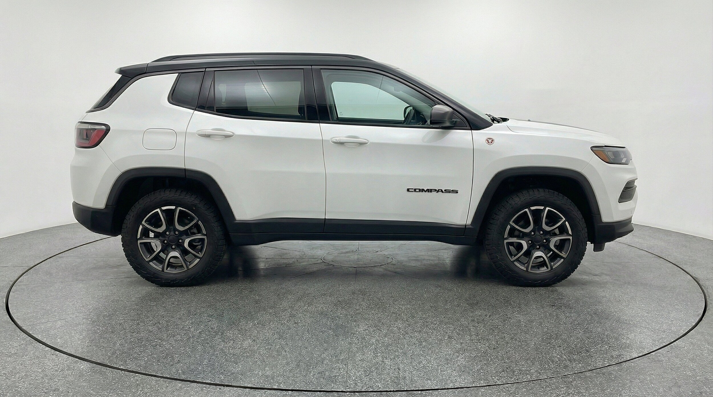 Thumbnail: 2025 Jeep Compass - 11