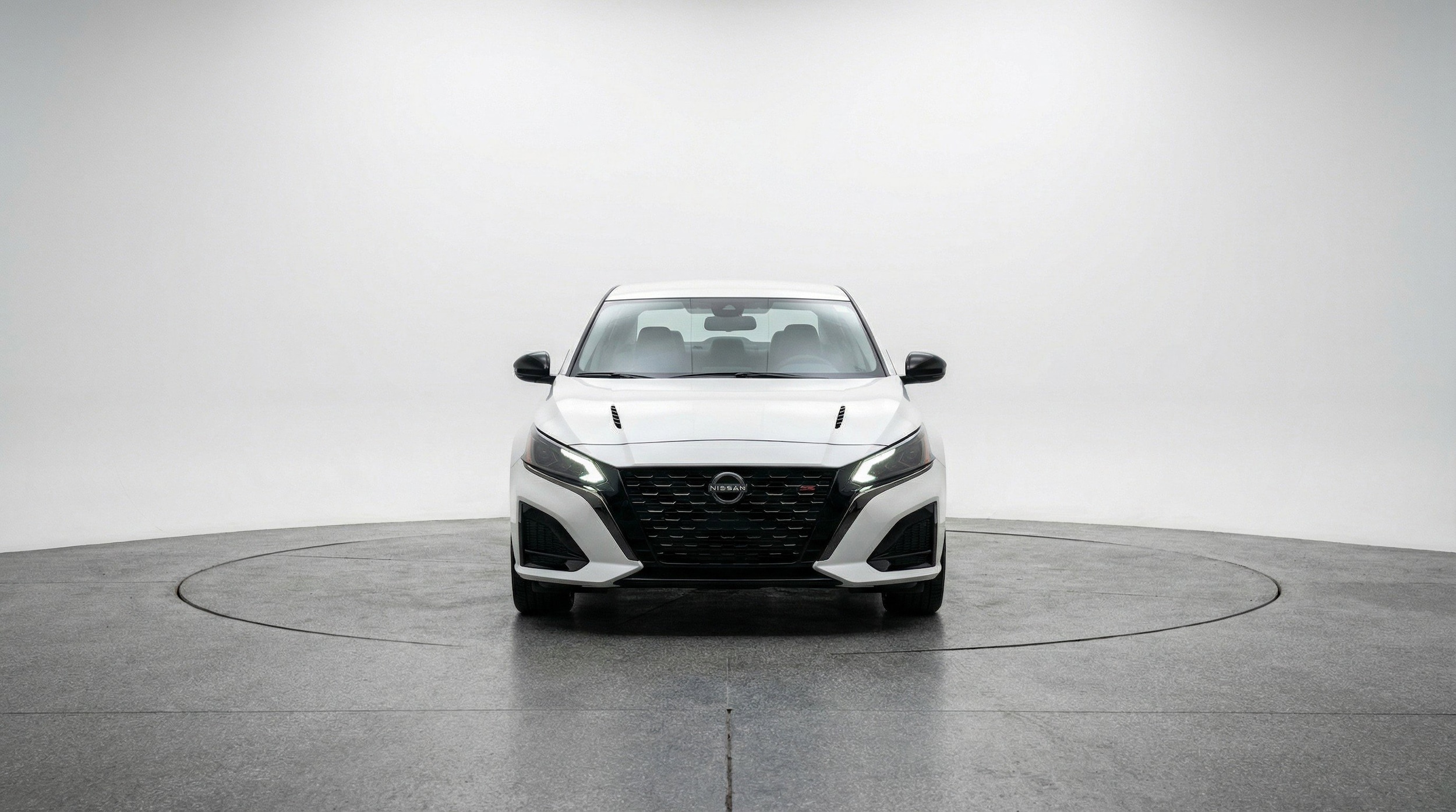 Thumbnail: 2025 Nissan Altima - 2