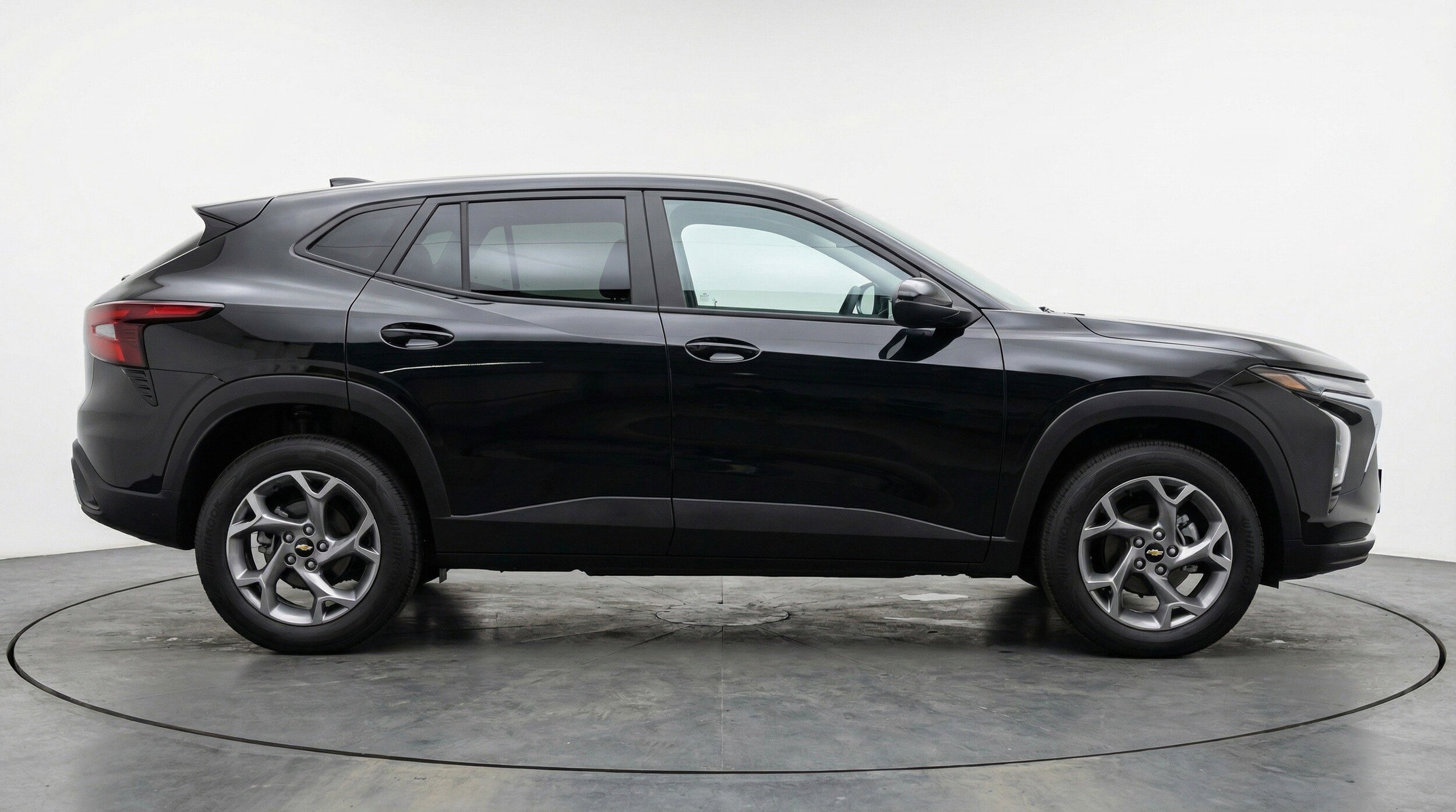 Thumbnail: 2025 Chevrolet Trax - 11