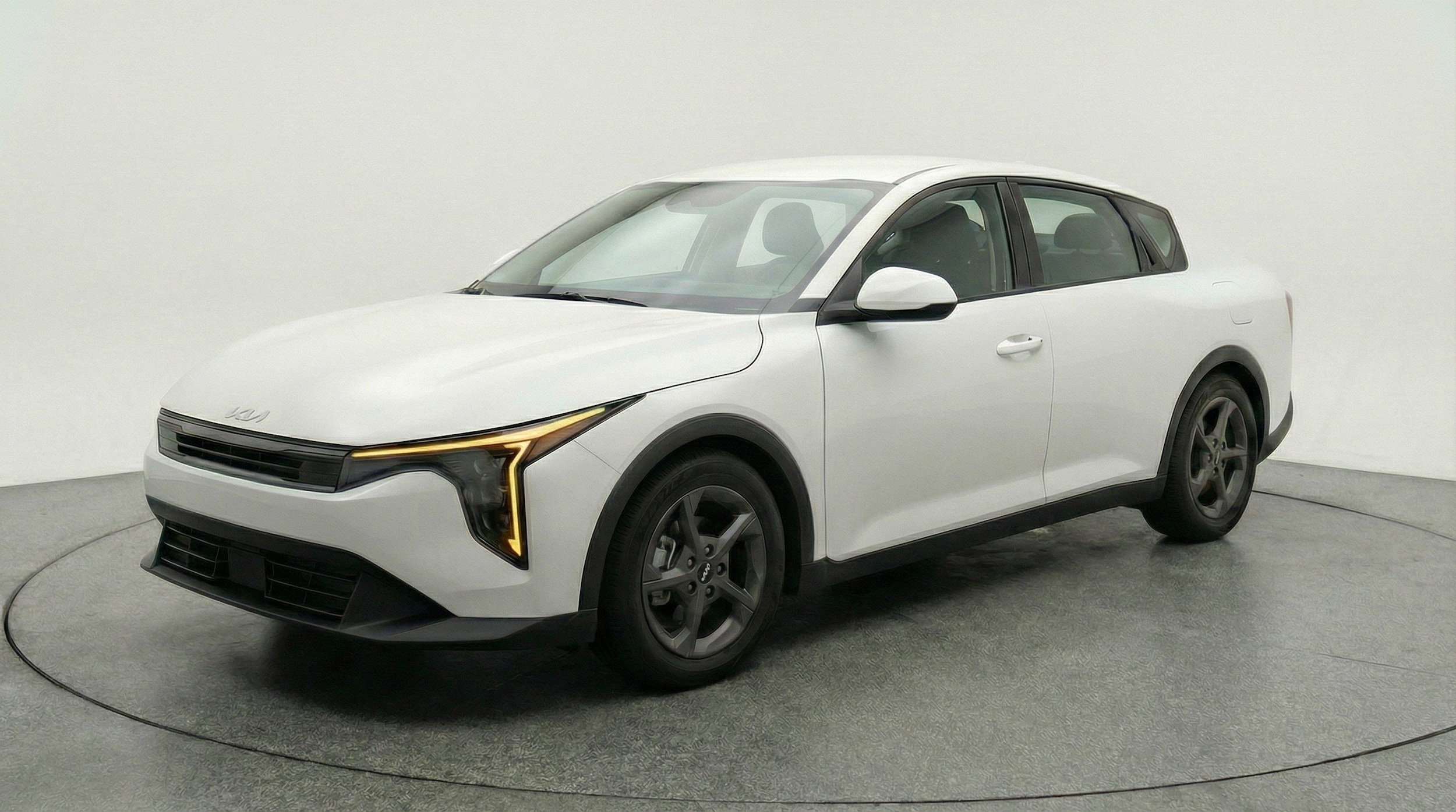 Thumbnail: 2025 Kia K4 - 3