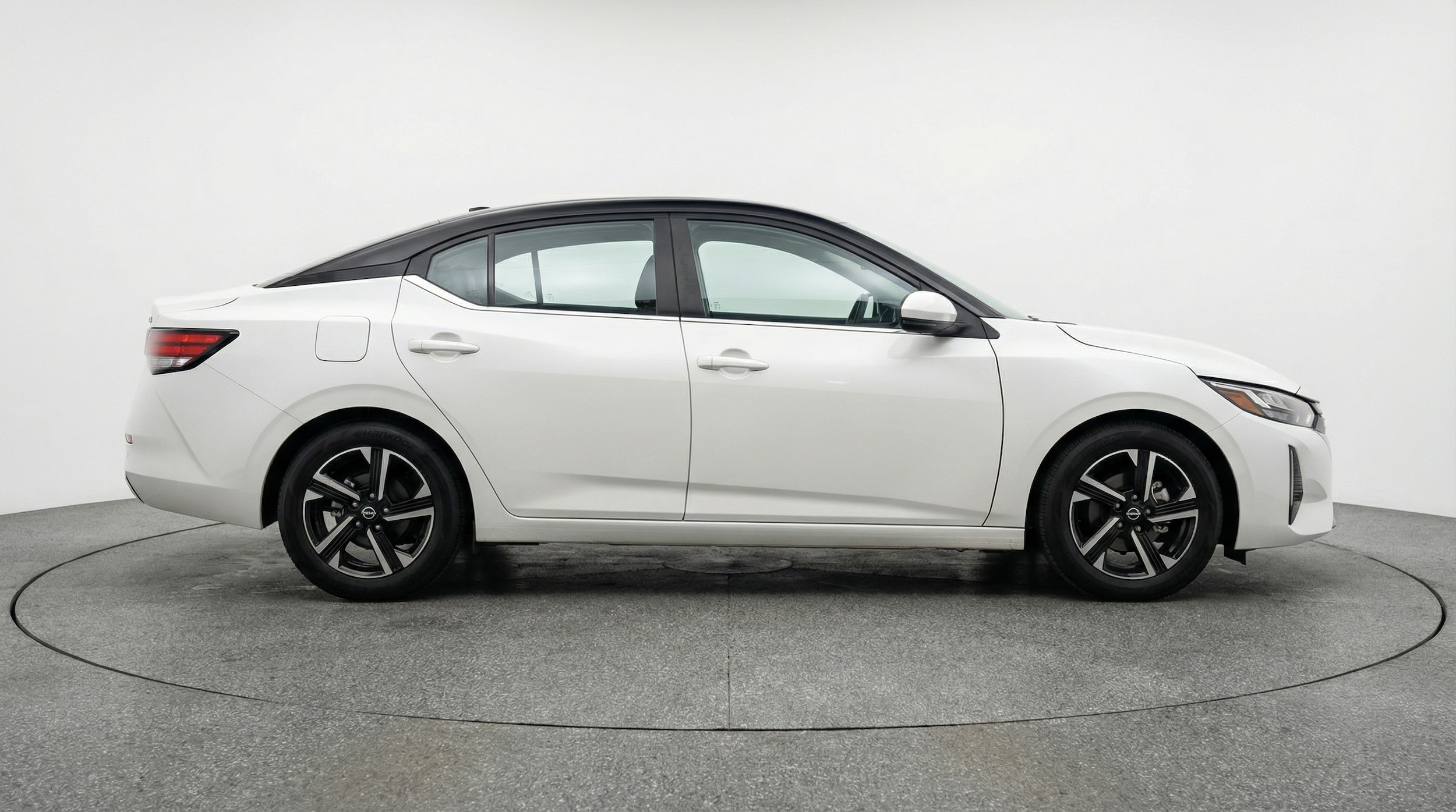 Thumbnail: 2025 Nissan Sentra - 8