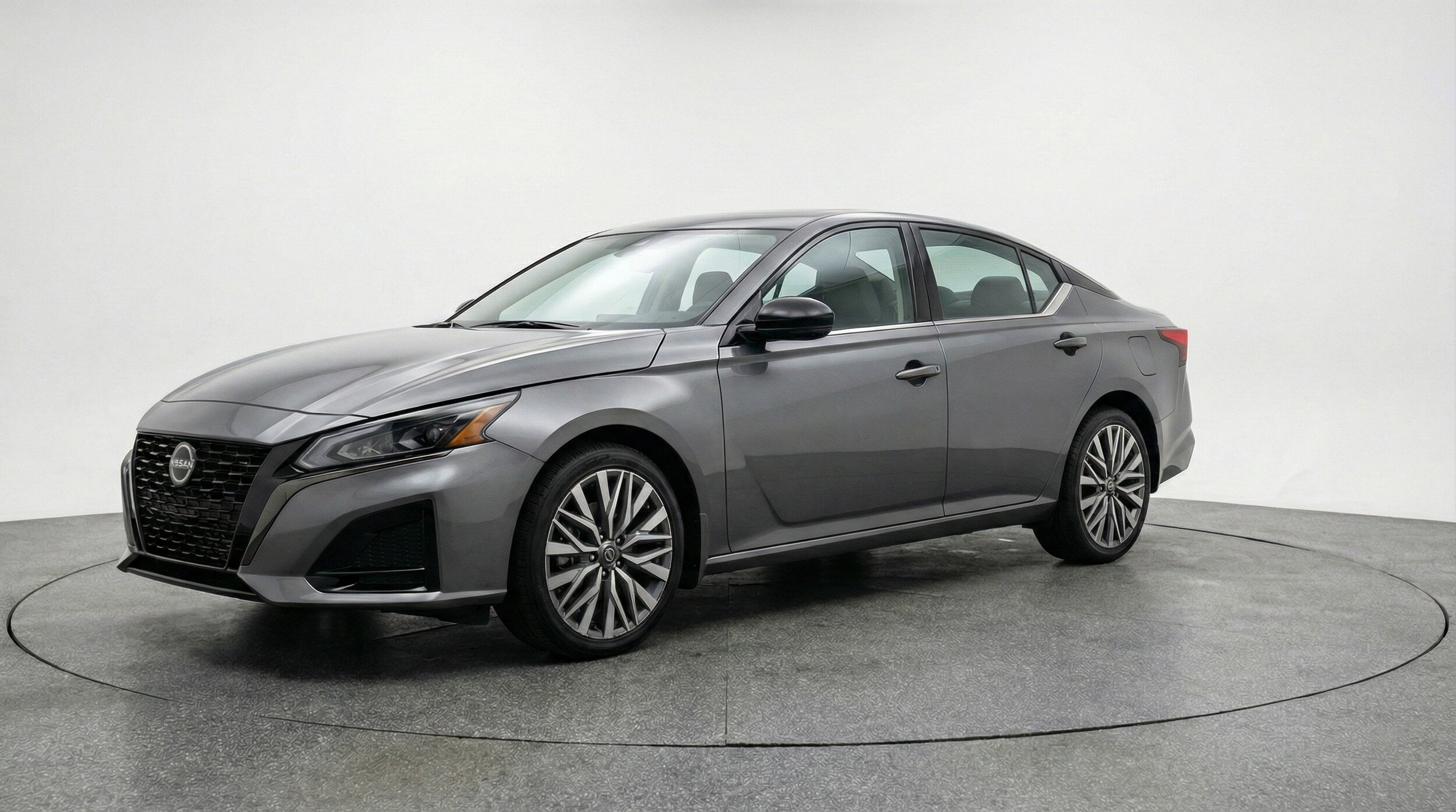 Thumbnail: 2025 Nissan Altima - 3