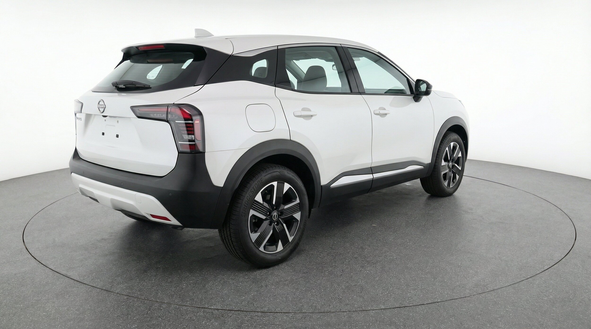 Thumbnail: 2026 Nissan Kicks - 9