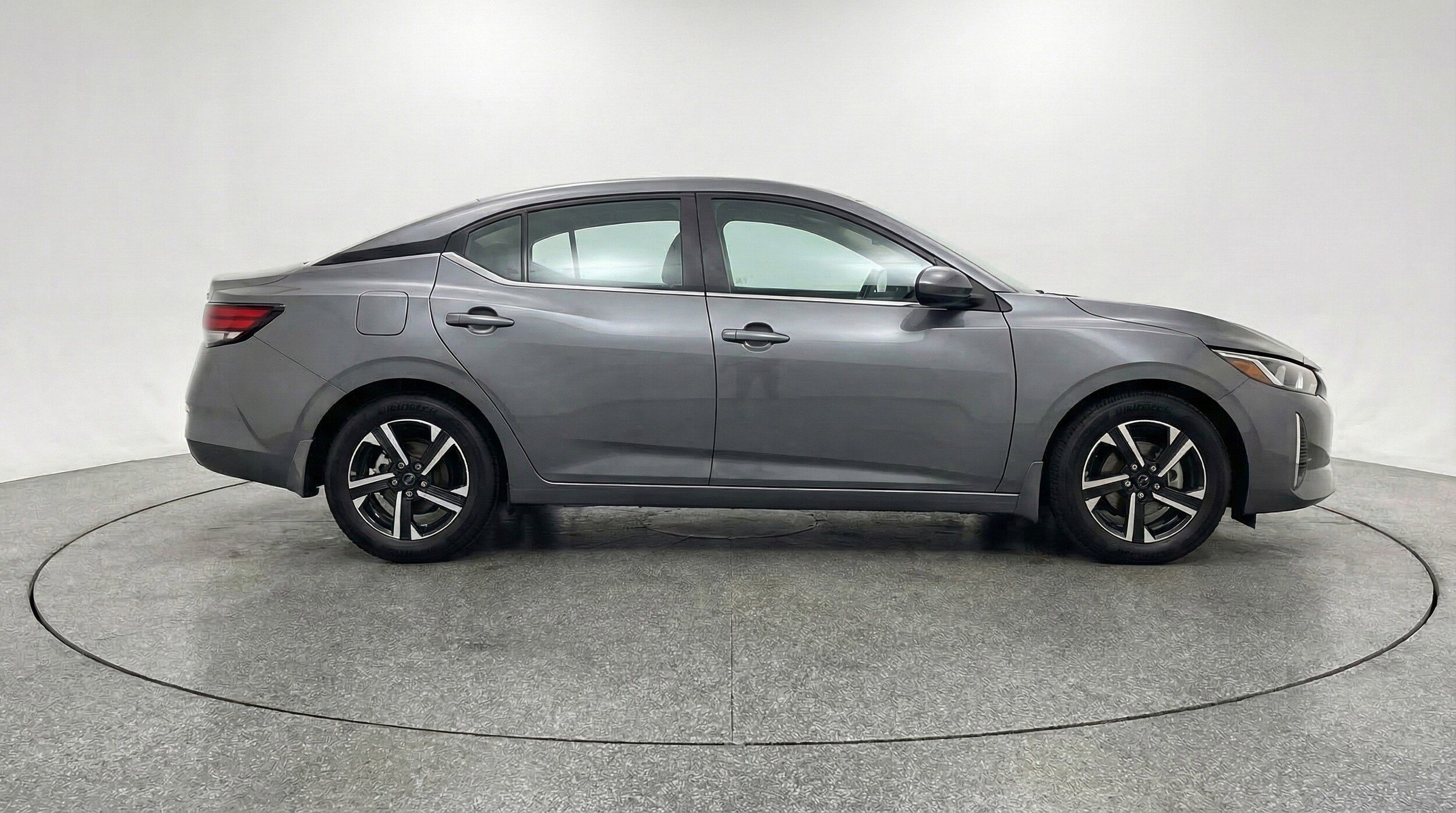 Thumbnail: 2025 Nissan Sentra - 11