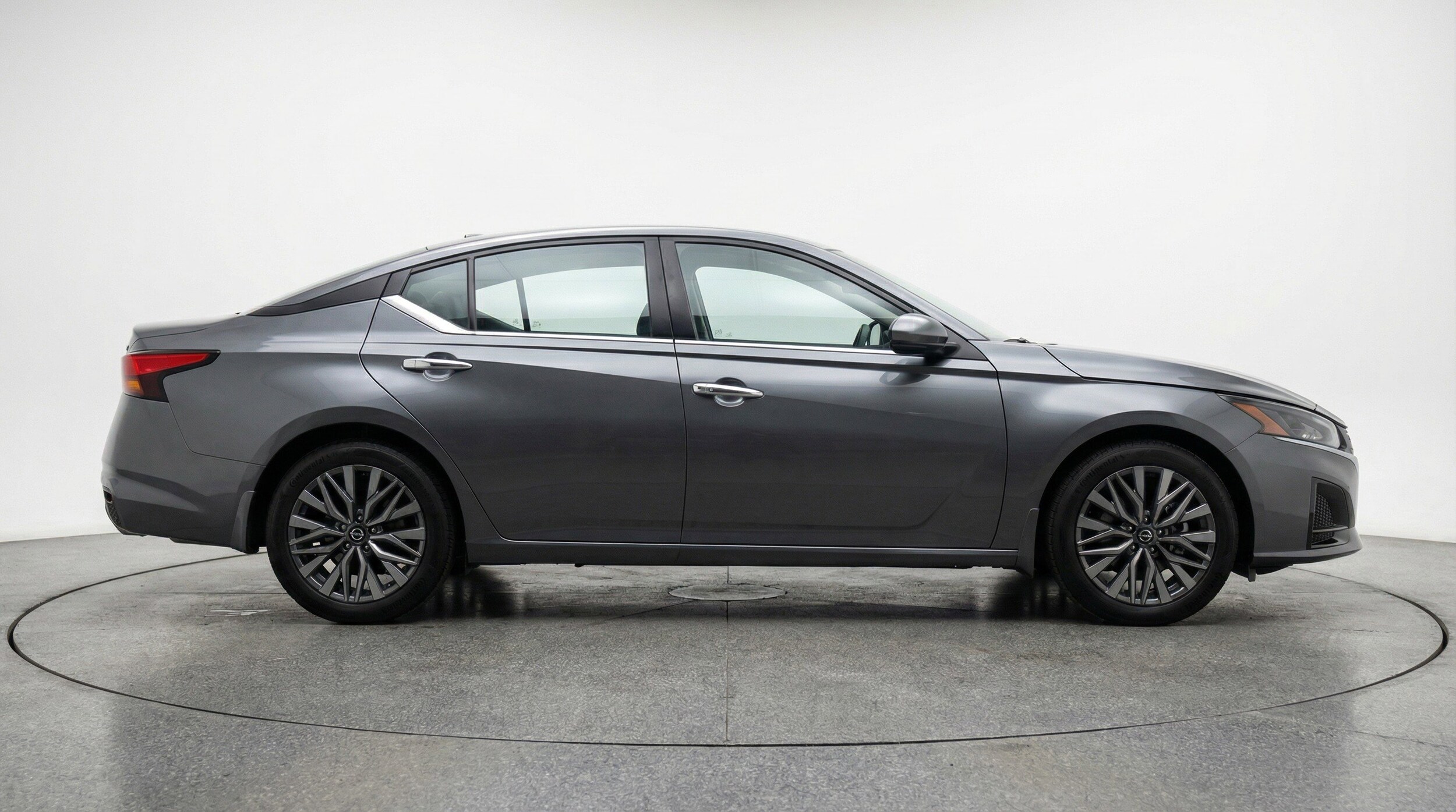 Thumbnail: 2025 Nissan Altima - 11