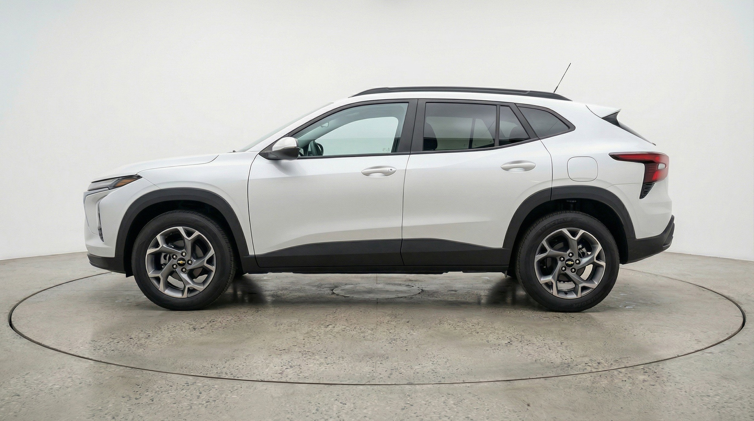 Thumbnail: 2025 Chevrolet Trax - 5