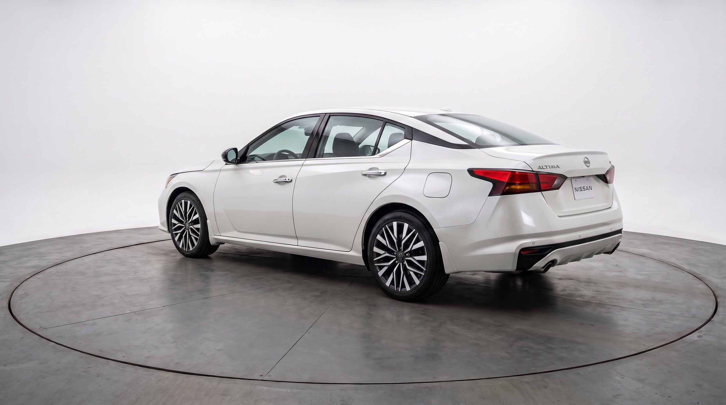 Thumbnail: 2025 Nissan Altima - 6
