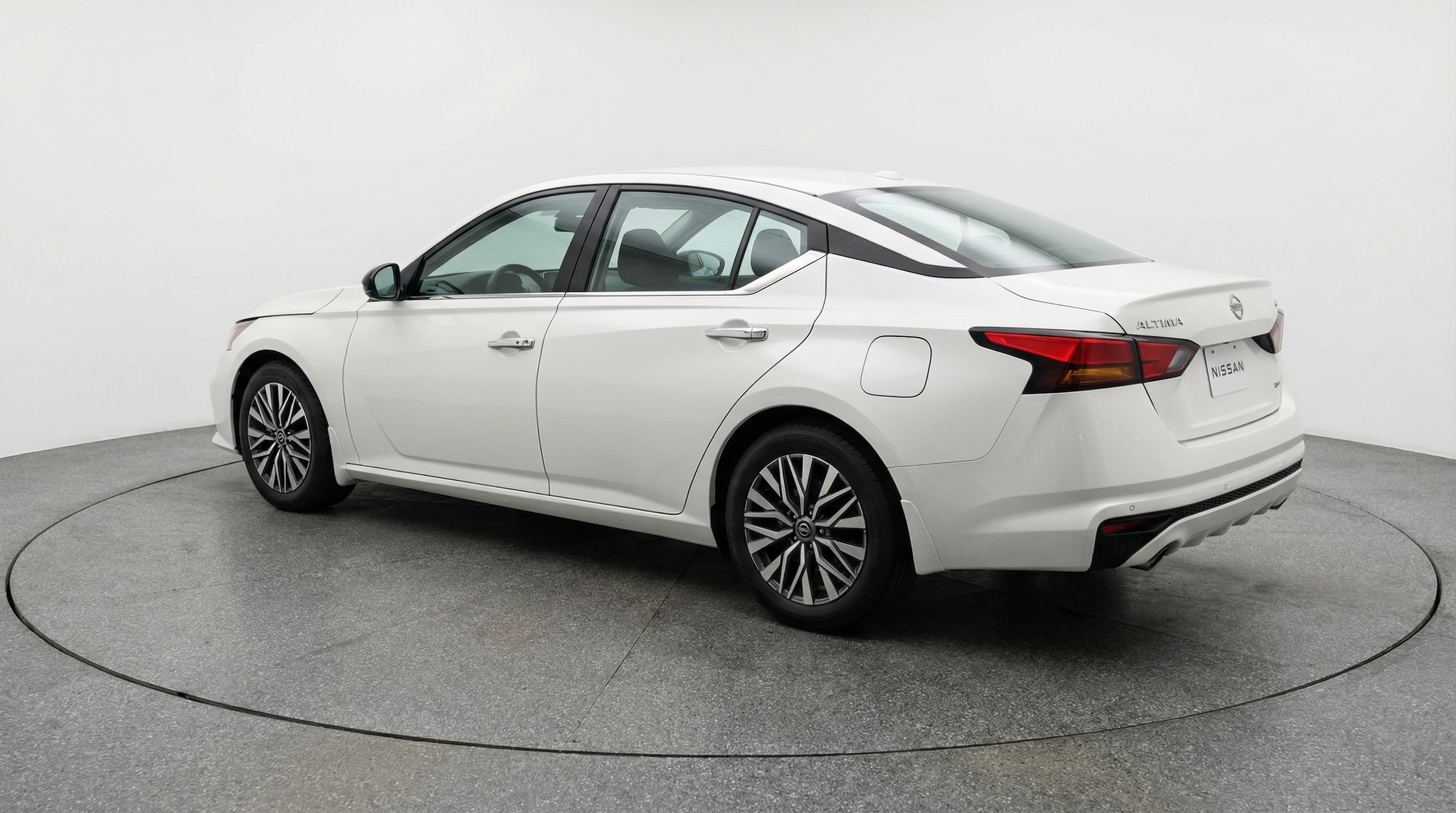 Thumbnail: 2025 Nissan Altima - 5