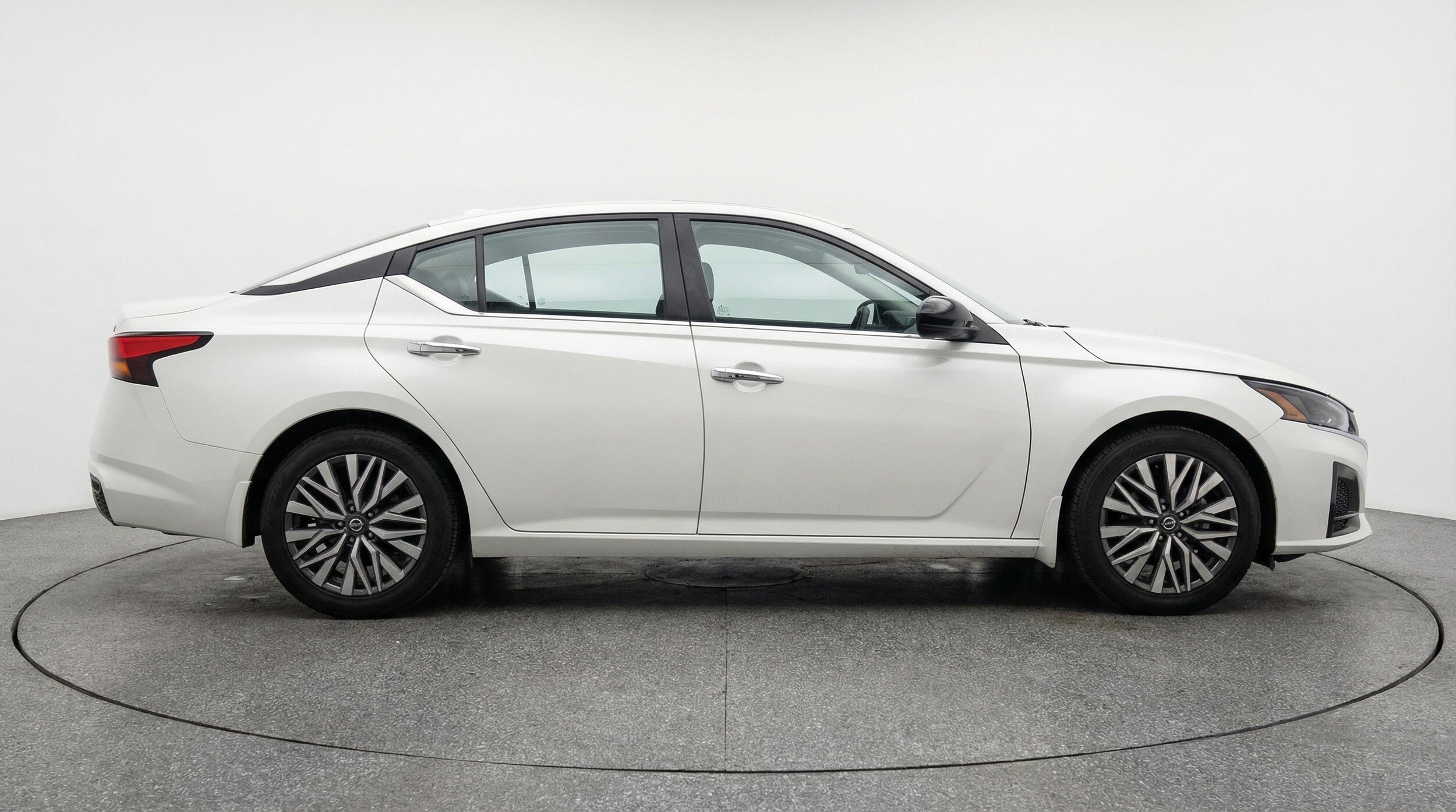 Thumbnail: 2025 Nissan Altima - 11