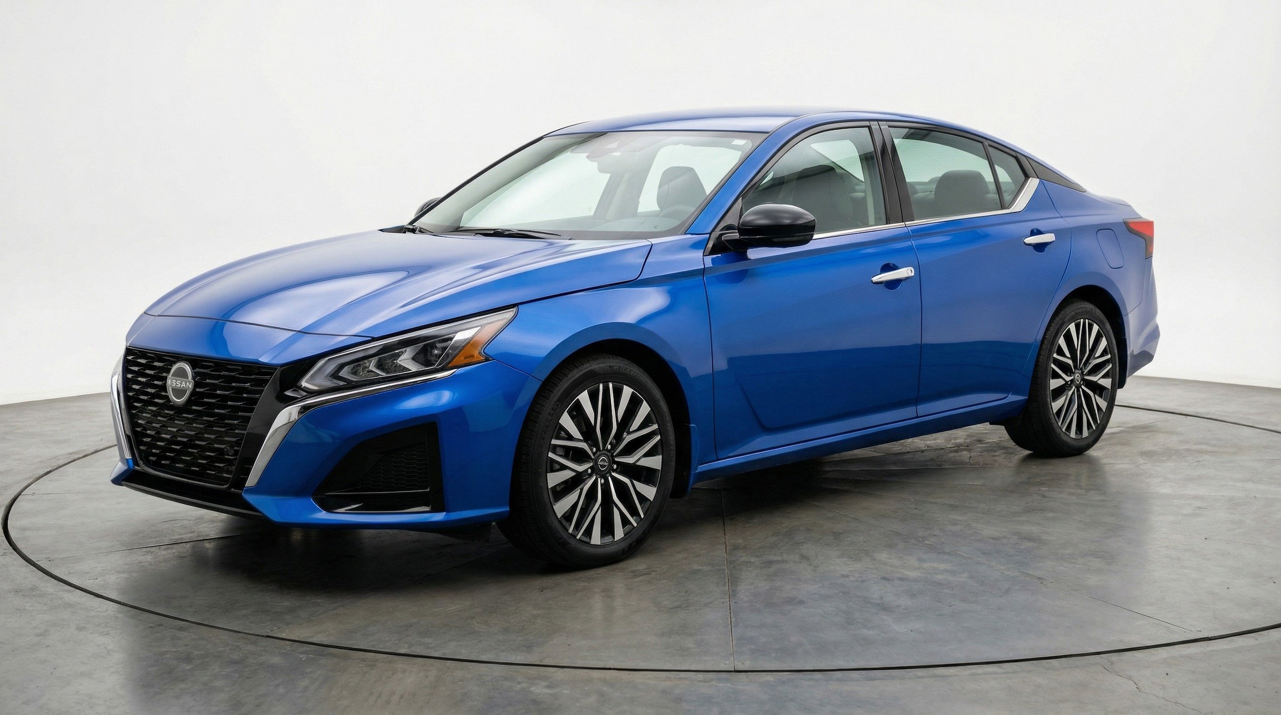 Thumbnail: 2025 Nissan Altima - 3