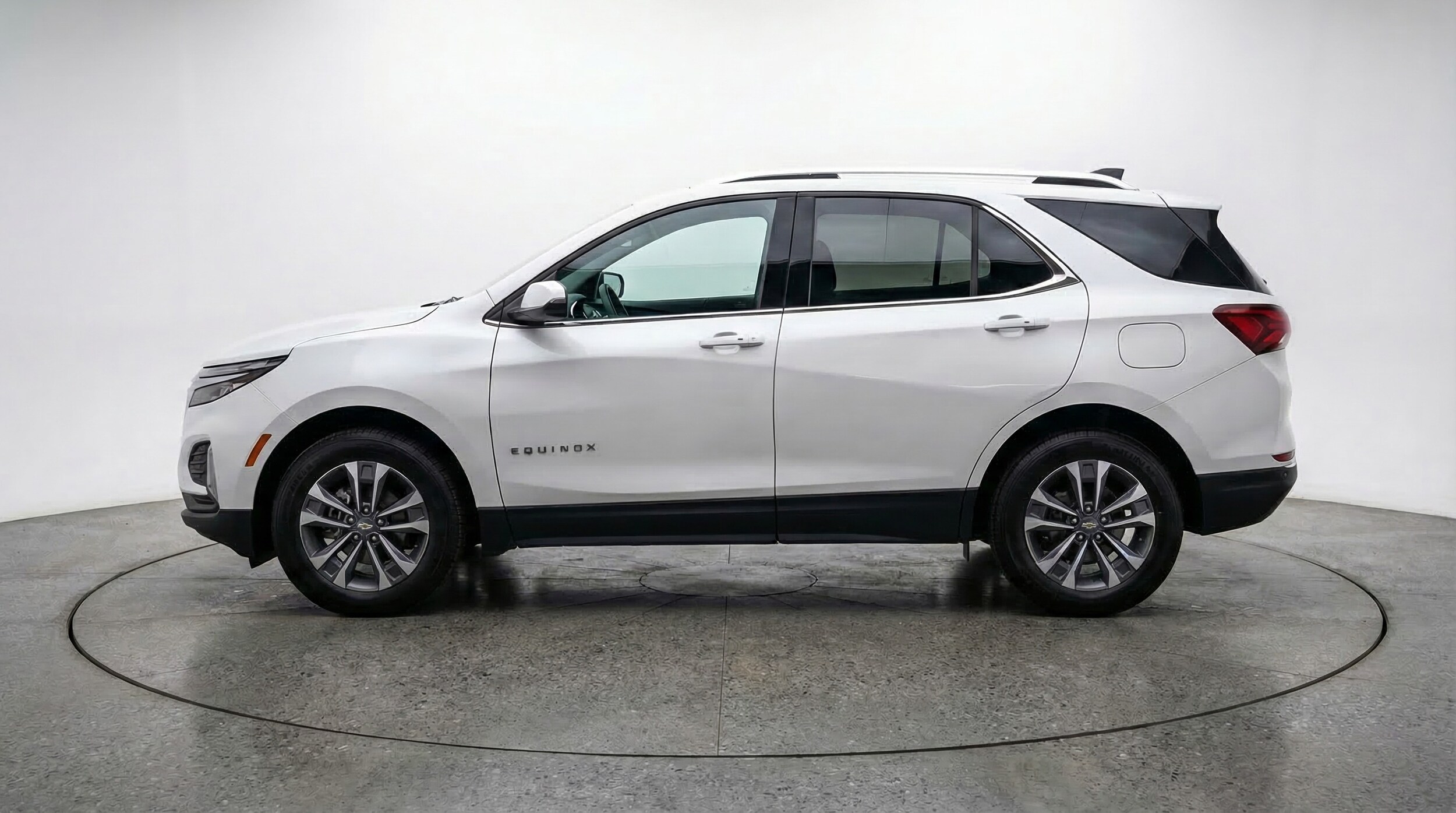 Thumbnail: 2025 Chevrolet Equinox - 4