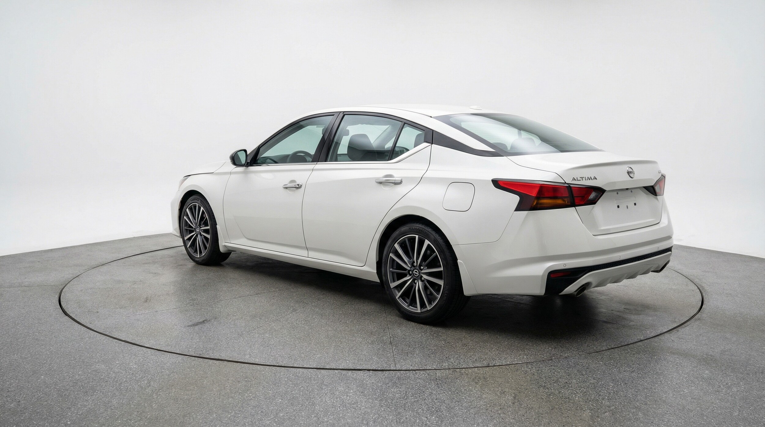 Thumbnail: 2025 Nissan Altima - 5