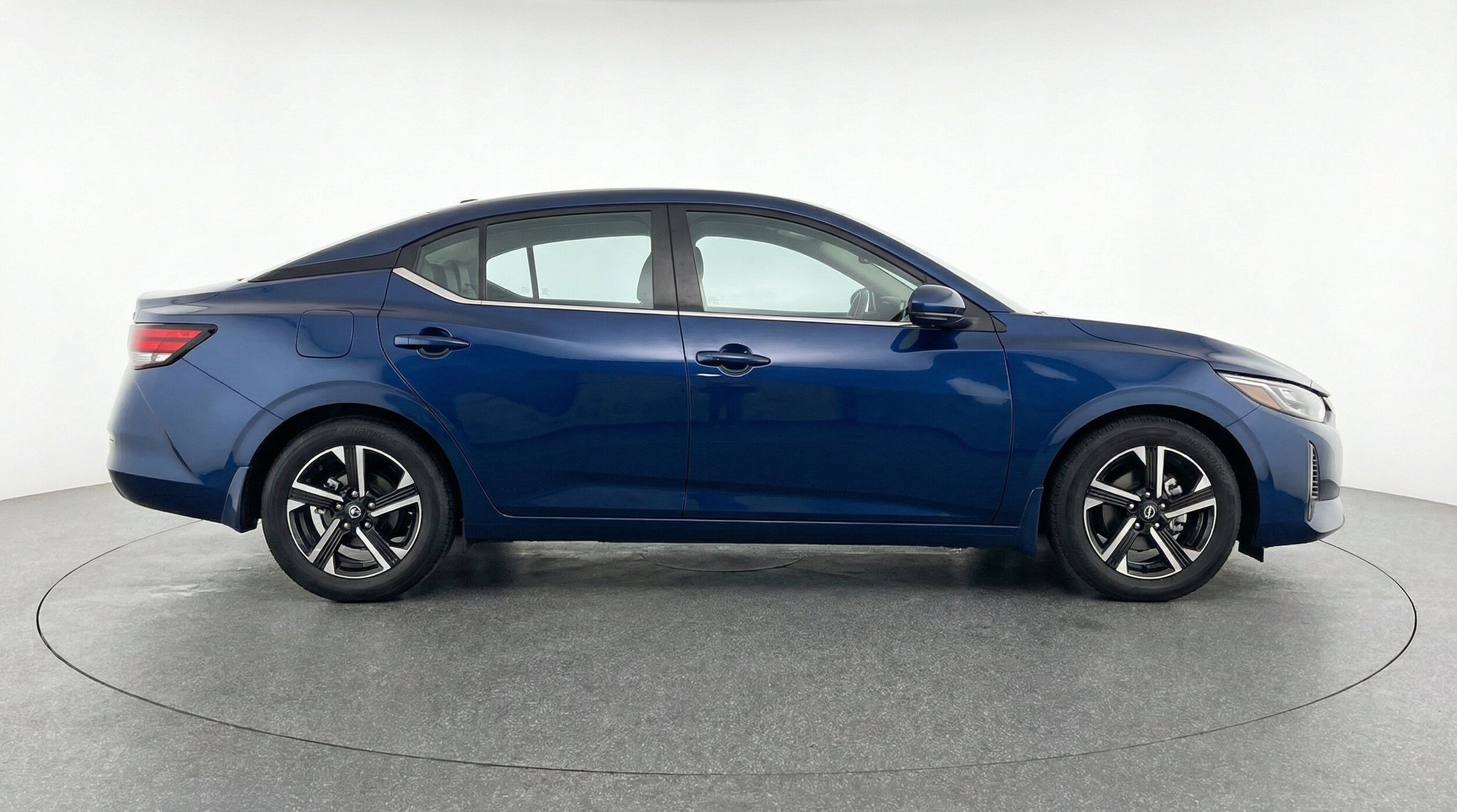 Thumbnail: 2025 Nissan Sentra - 11